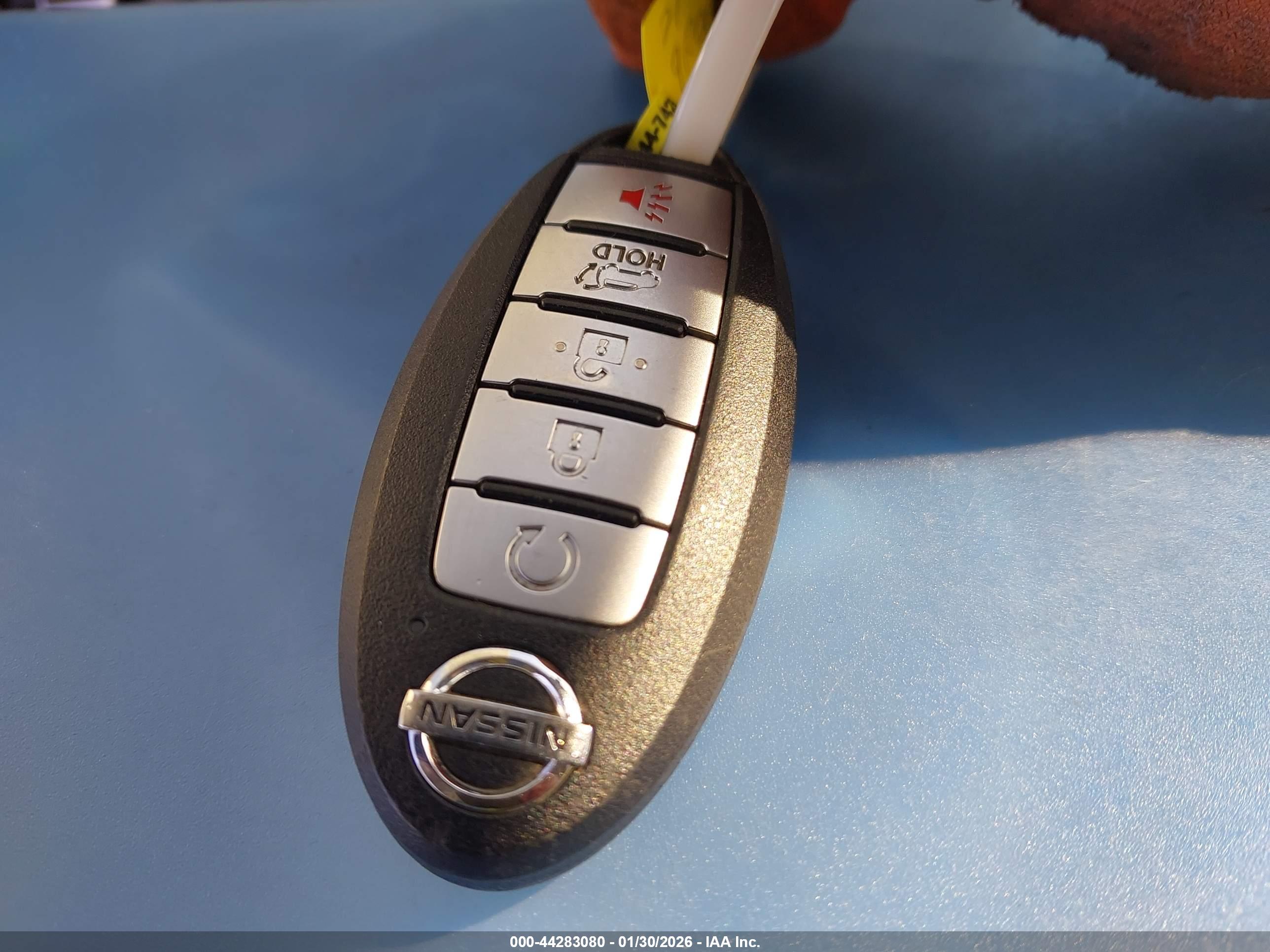 NISSAN ROGUE image 11