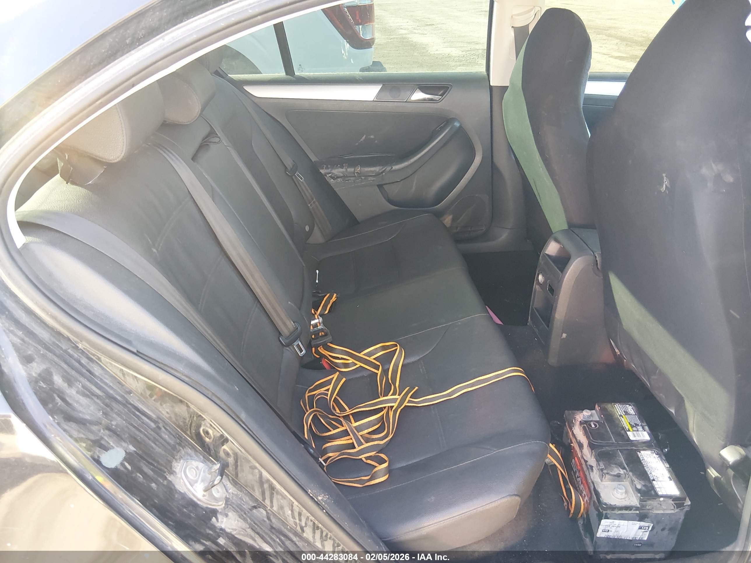 VOLKSWAGEN JETTA image 8