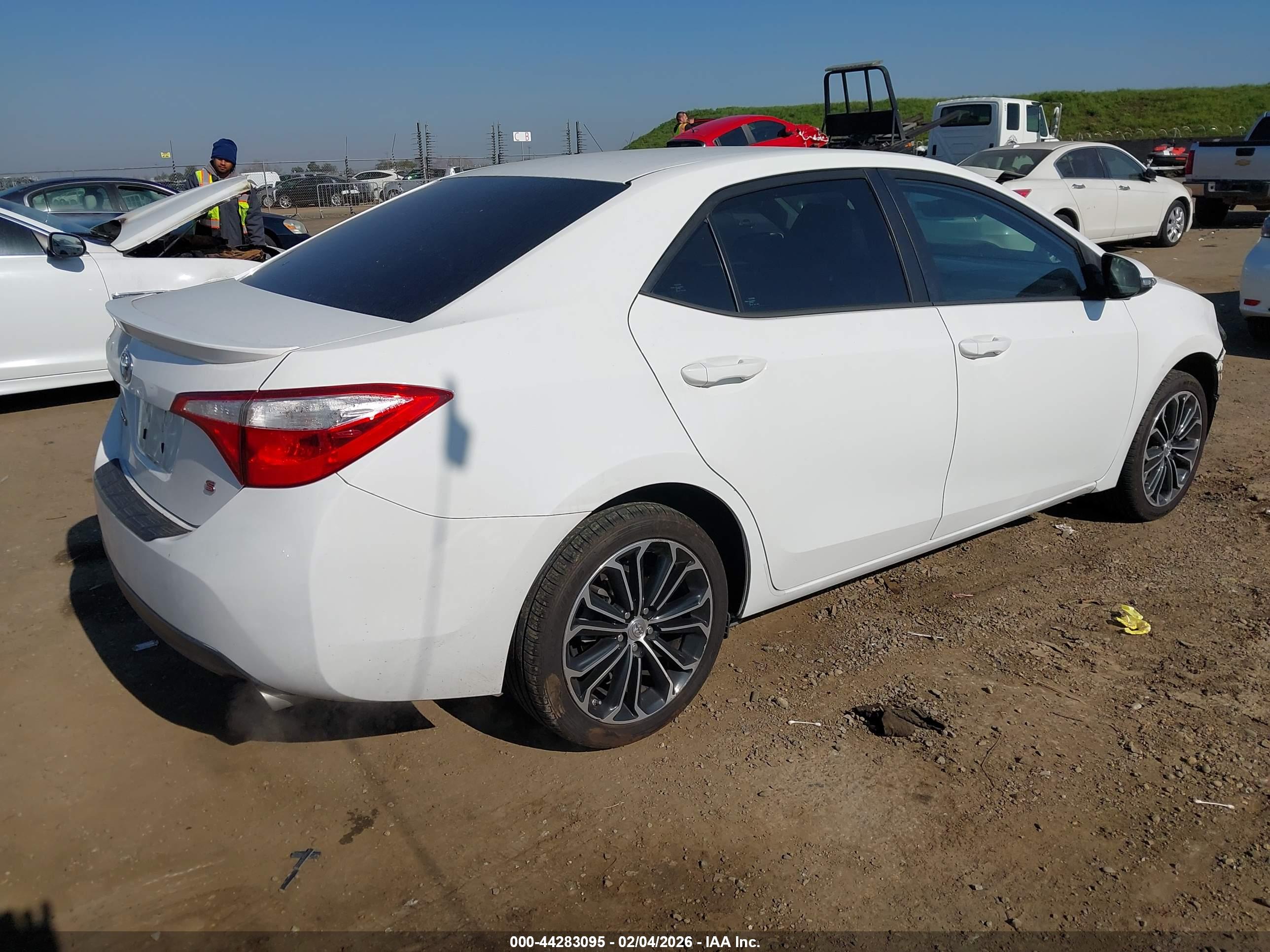 TOYOTA COROLLA image 4