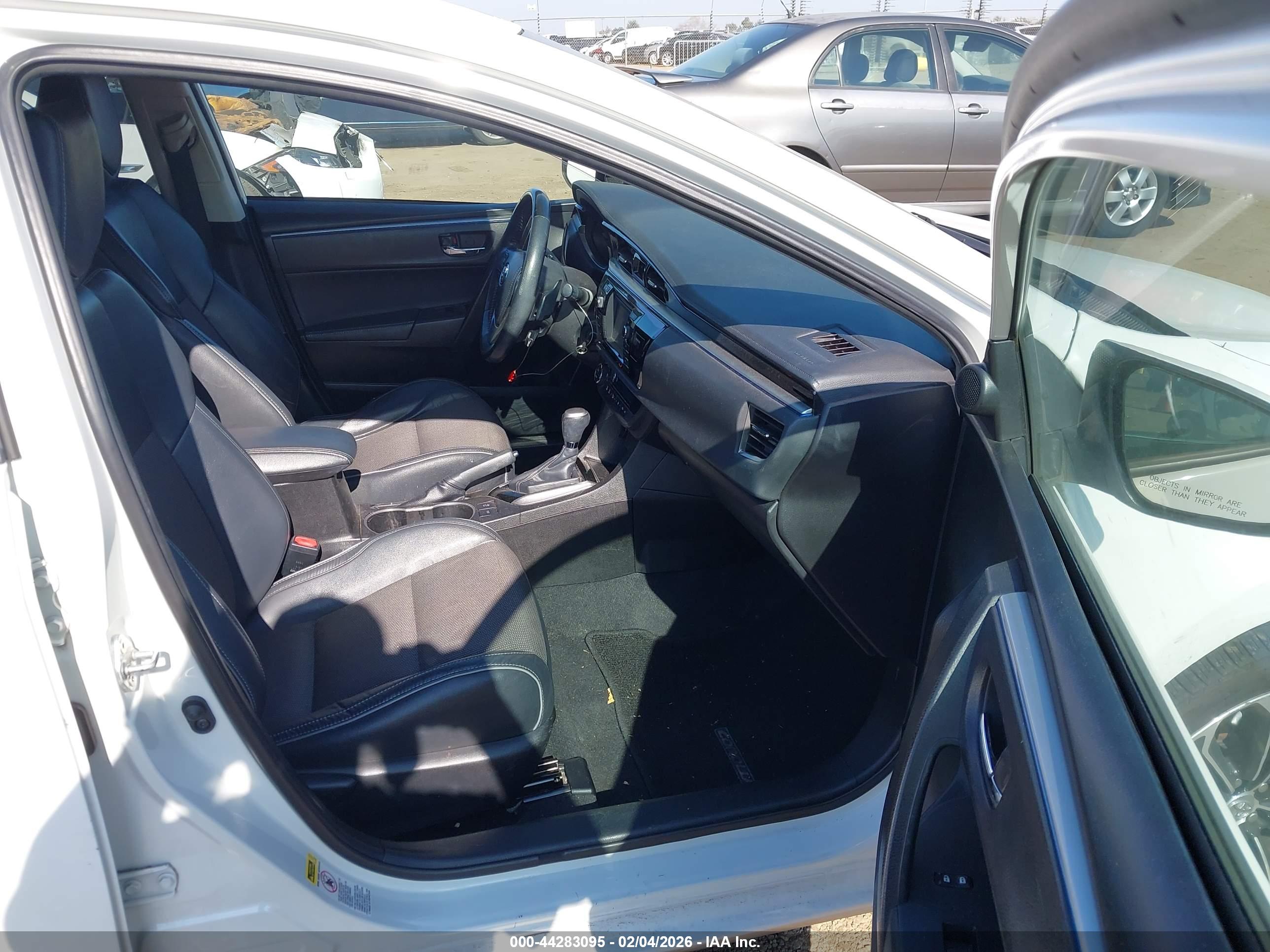 TOYOTA COROLLA image 5
