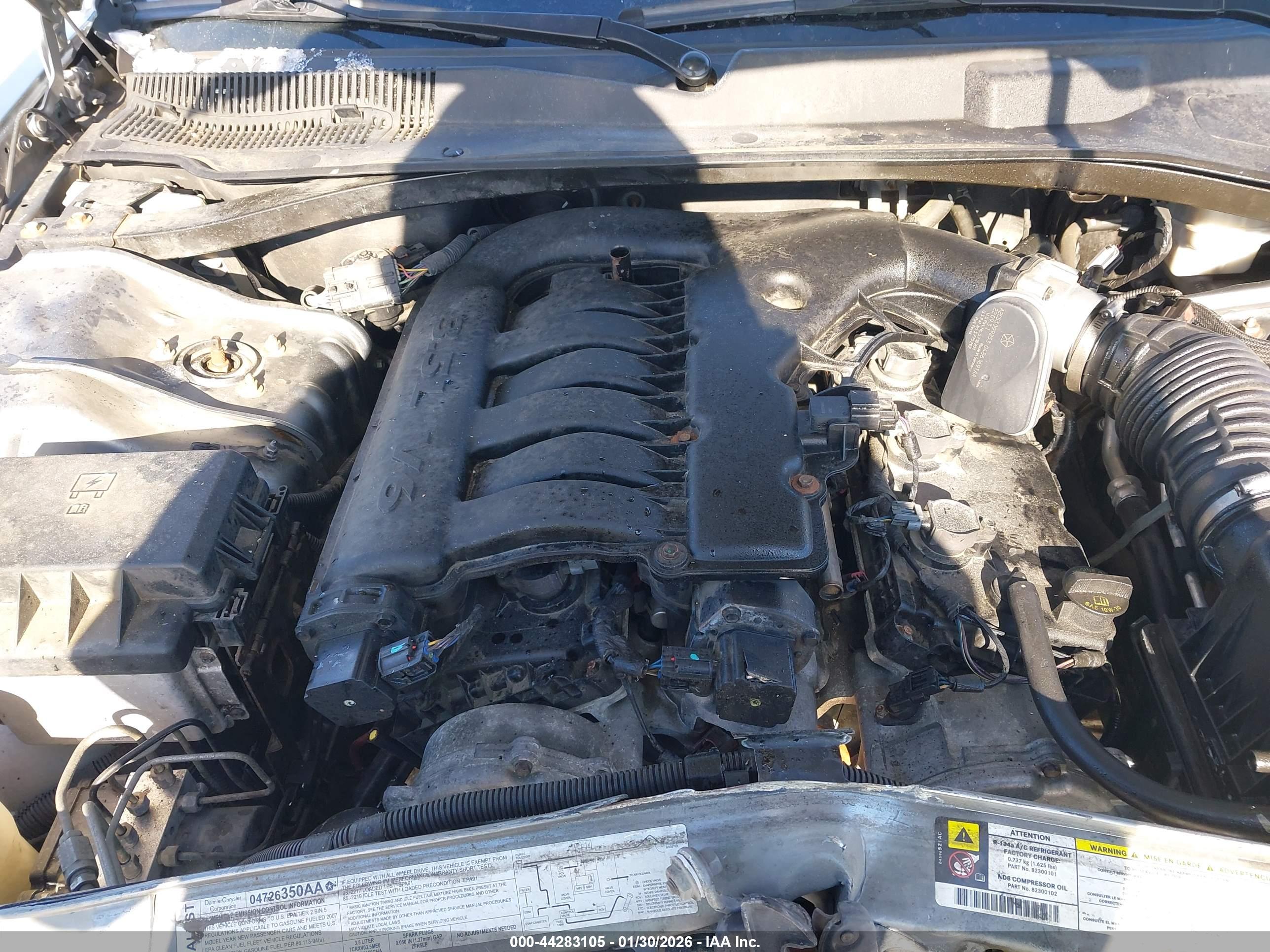 CHRYSLER 300 image 10