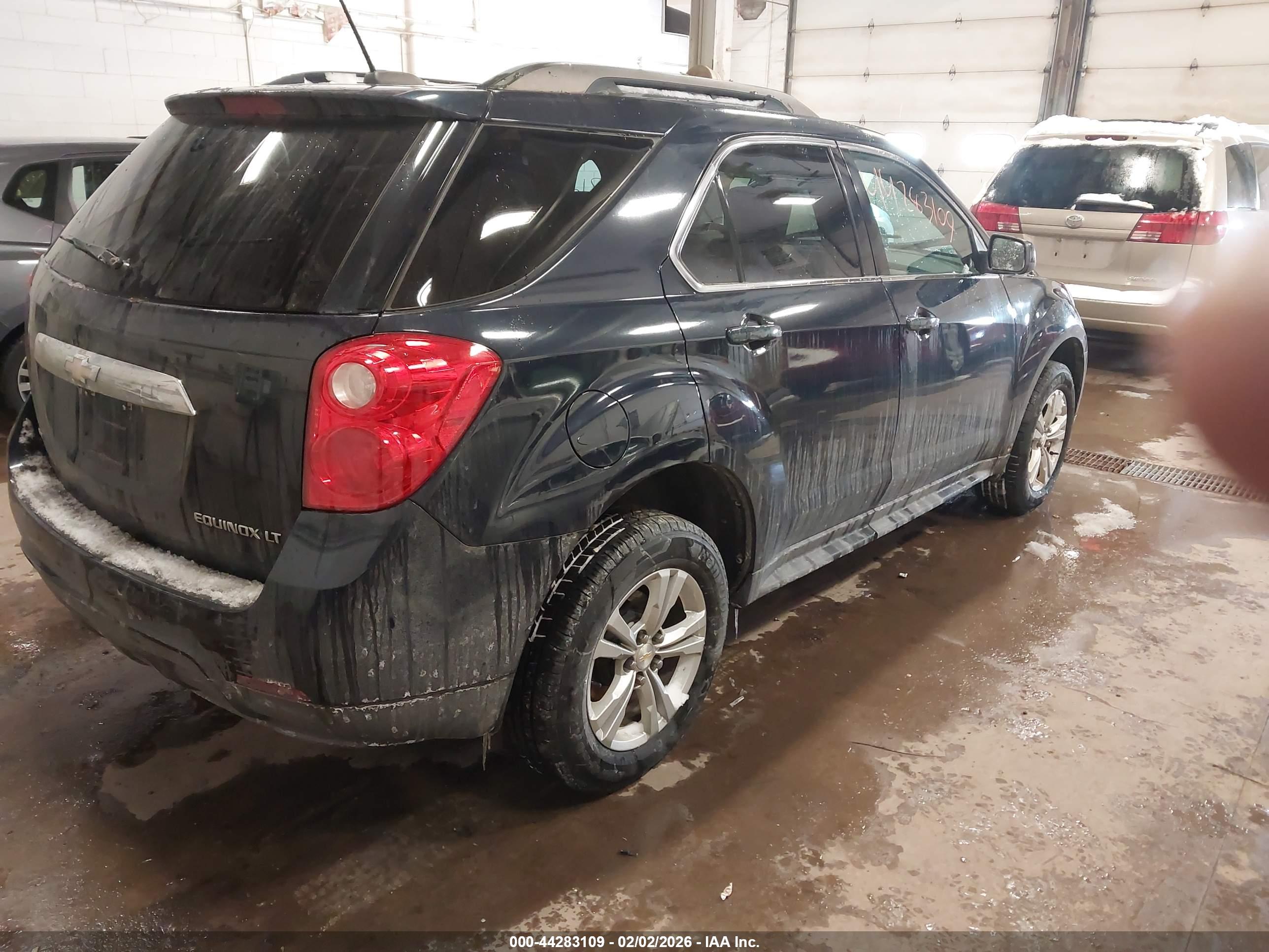 CHEVROLET EQUINOX image 4
