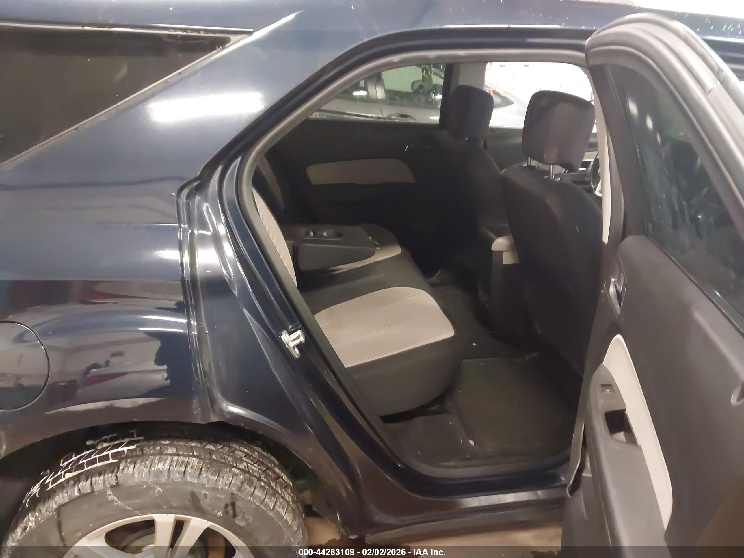 CHEVROLET EQUINOX image 6