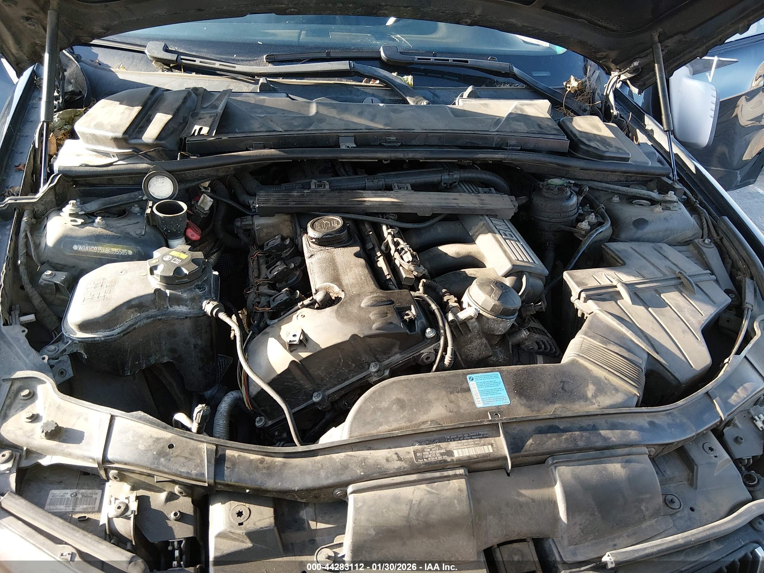 BMW 328XI image 10