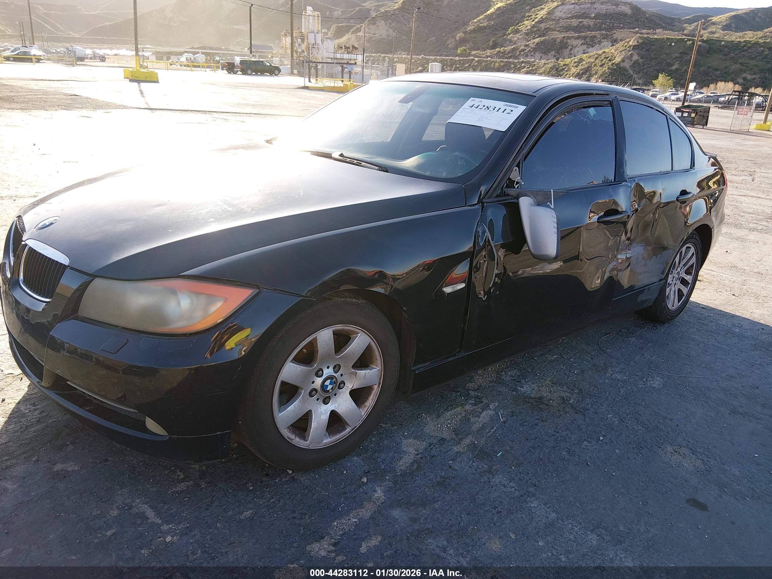 BMW 328XI image 2
