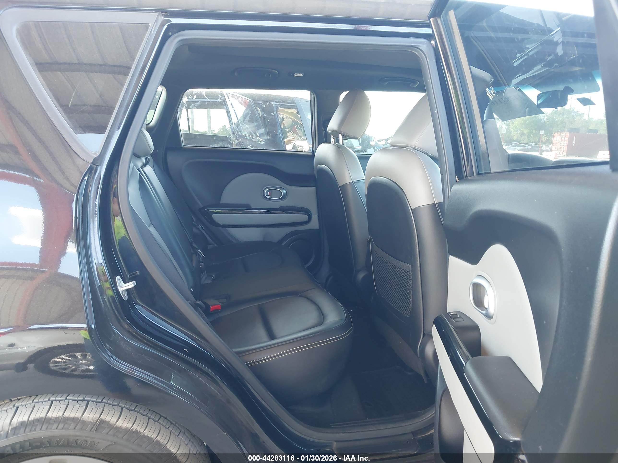 KIA SOUL image 8