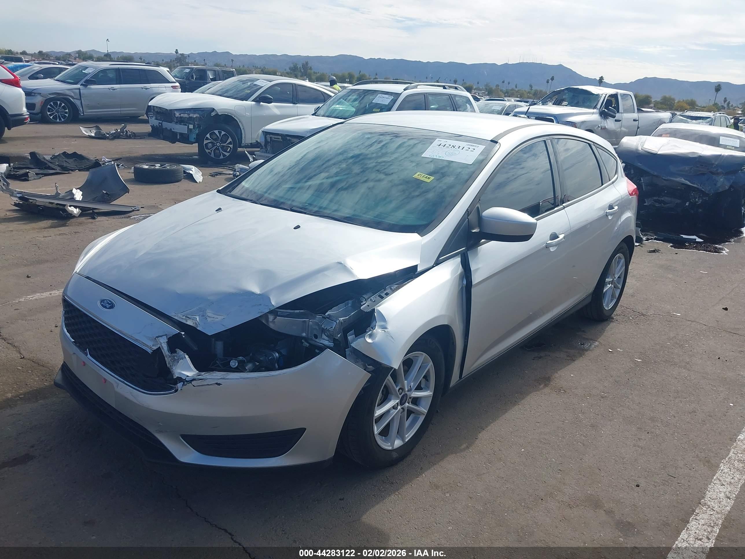 FORD FOCUS image 2