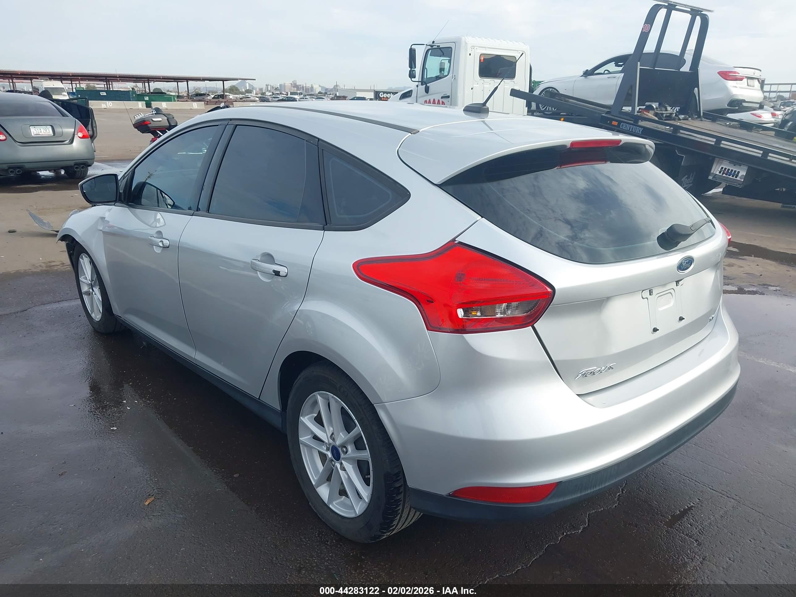 FORD FOCUS image 3