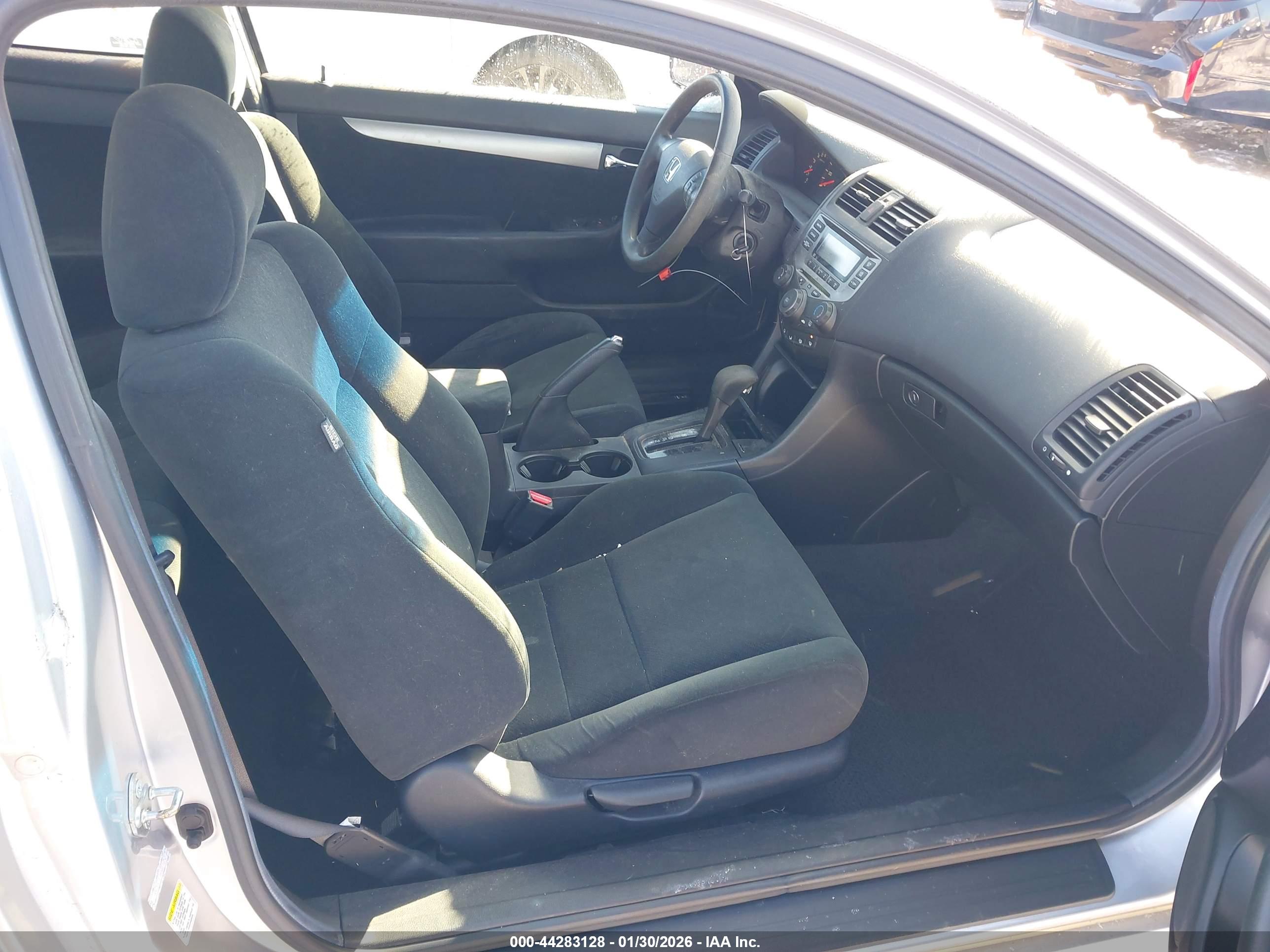 HONDA ACCORD image 5