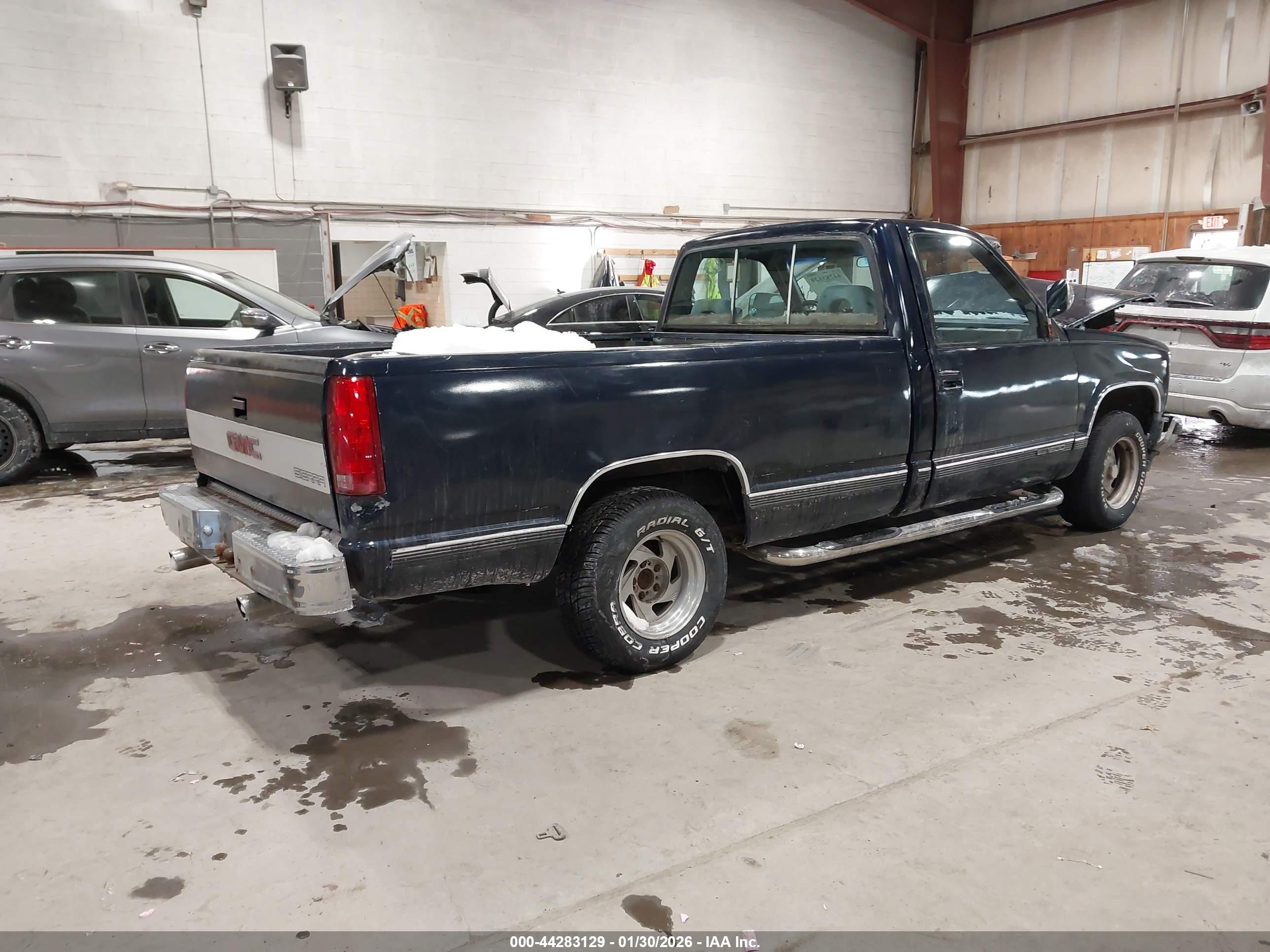 GMC GMT-400 image 4