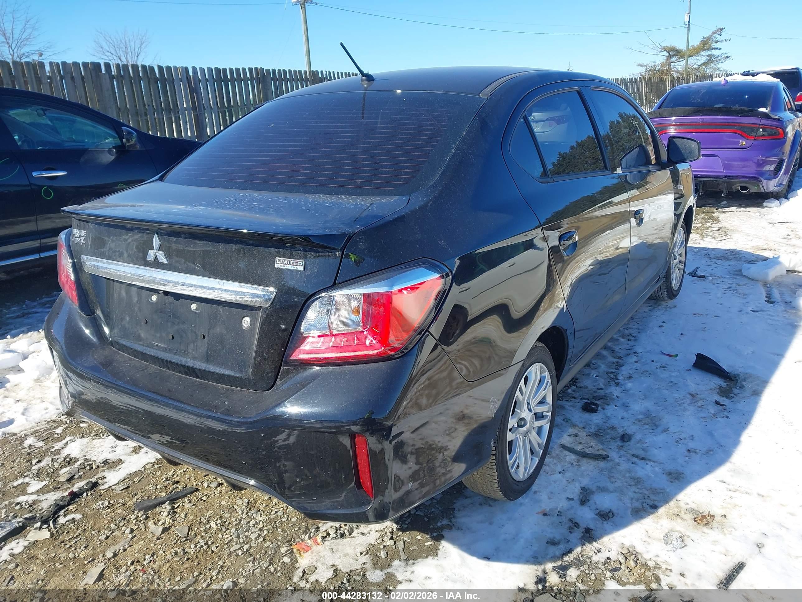 MITSUBISHI MIRAGE image 4