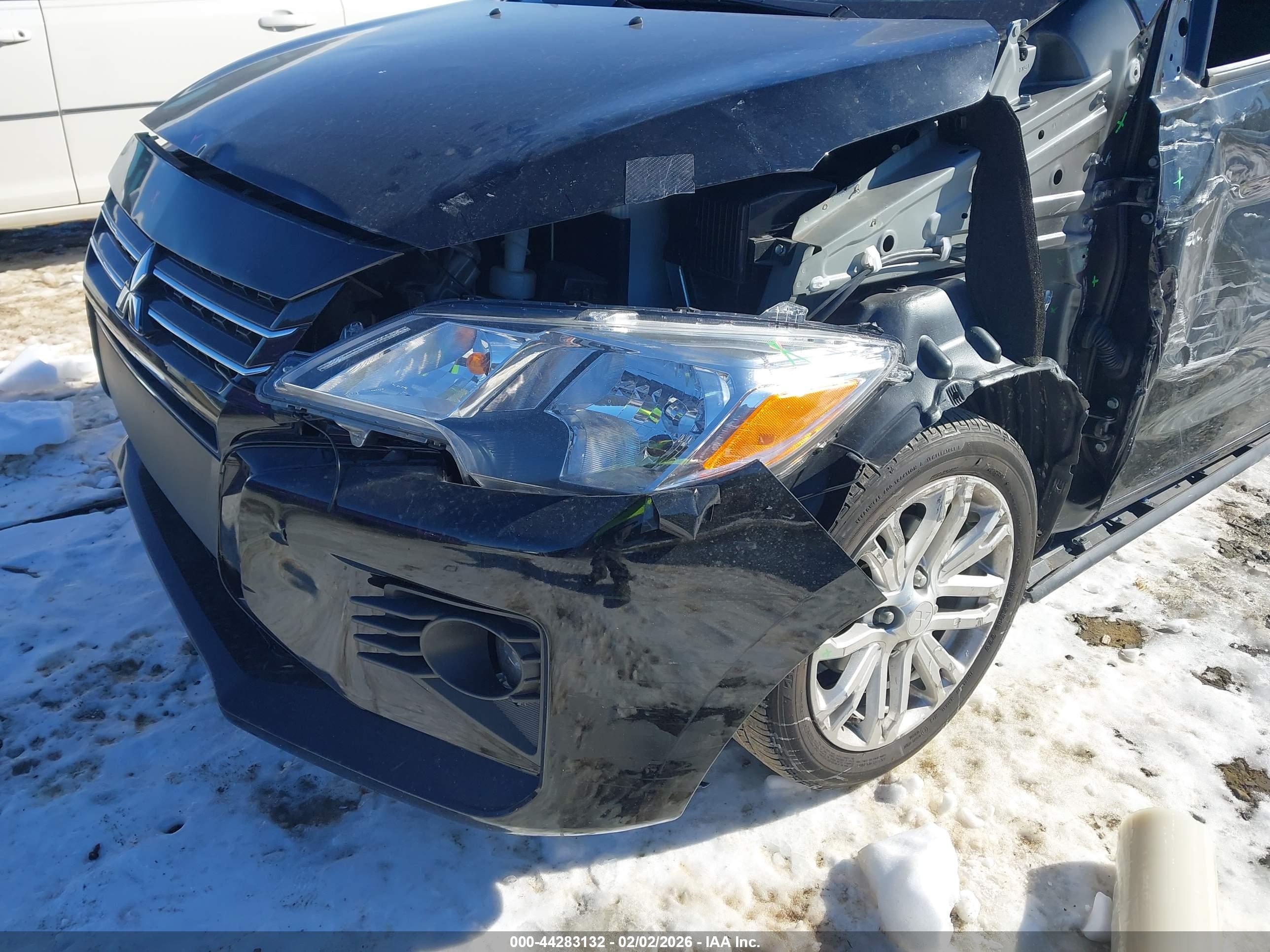 MITSUBISHI MIRAGE image 6