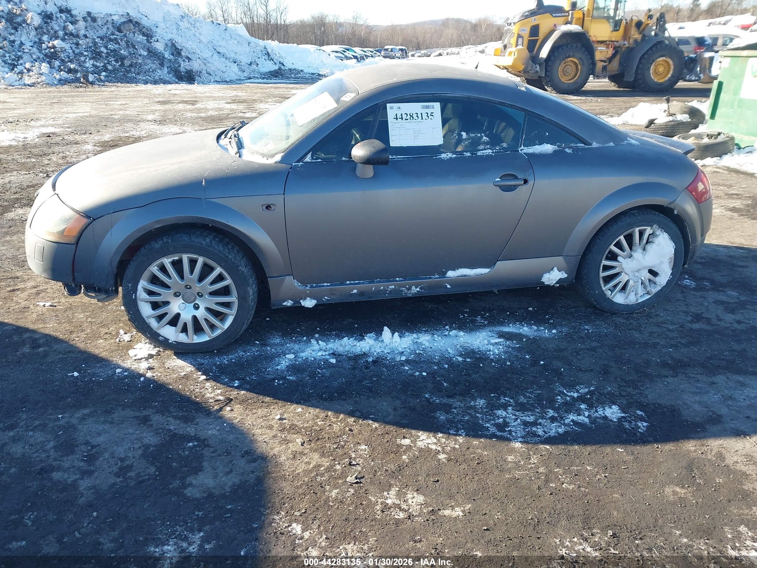 AUDI TT image 2