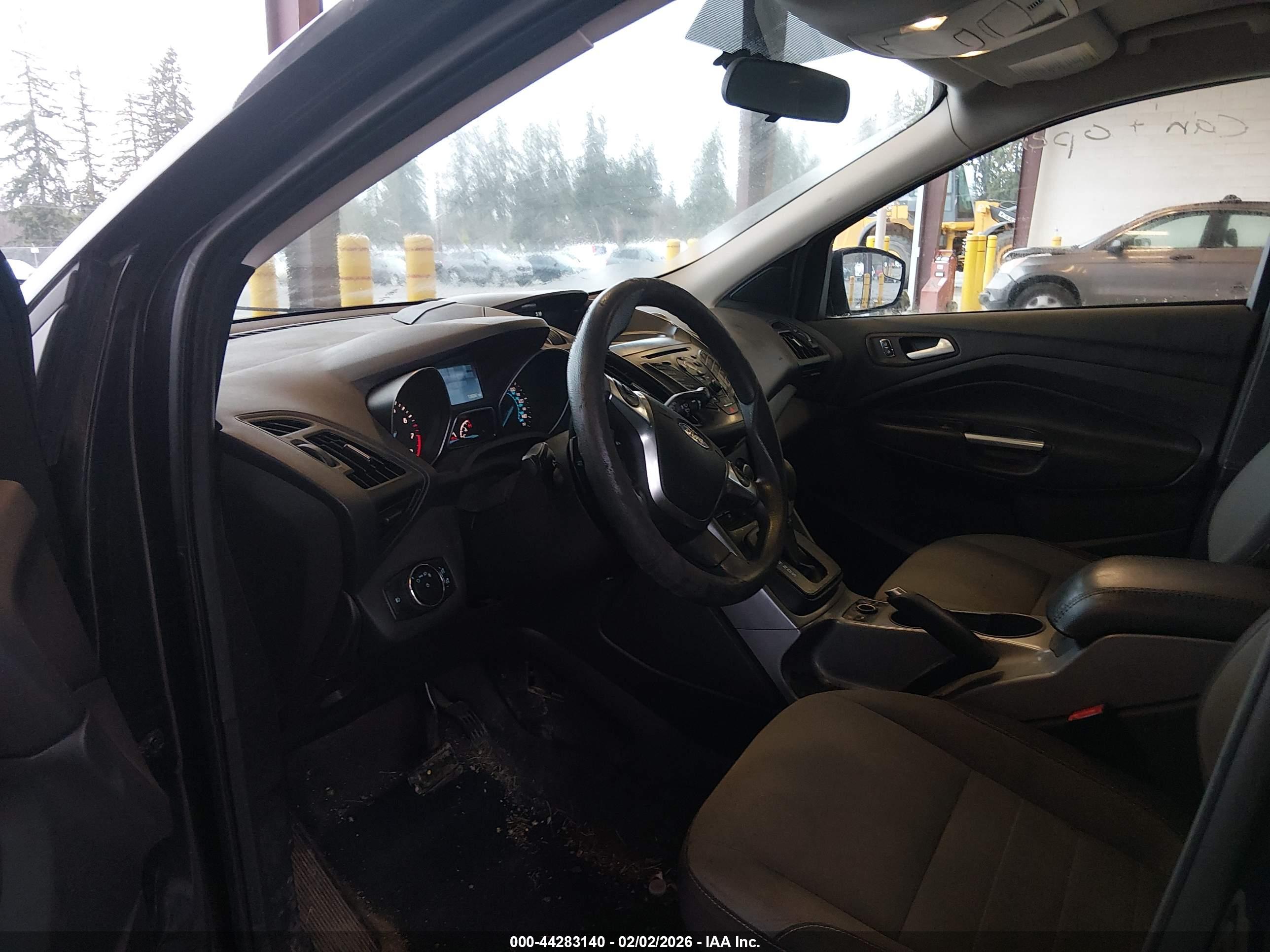 FORD ESCAPE image 5