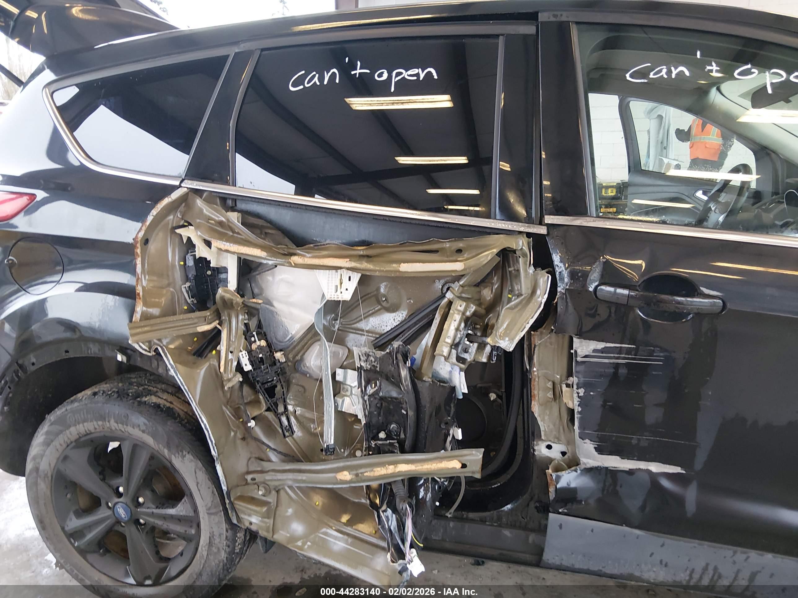 FORD ESCAPE image 6