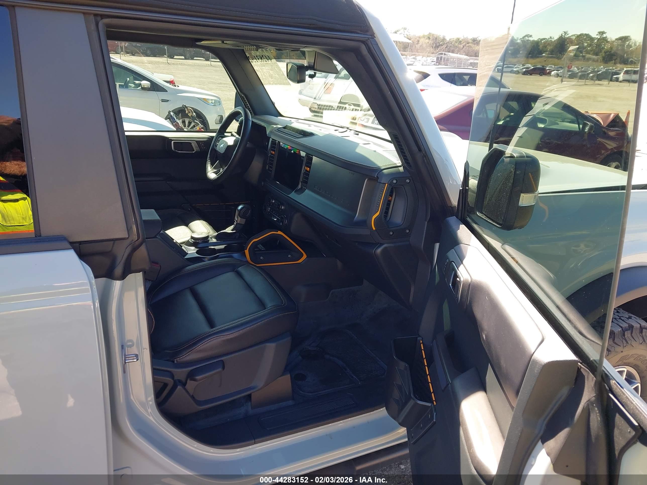 FORD BRONCO image 5