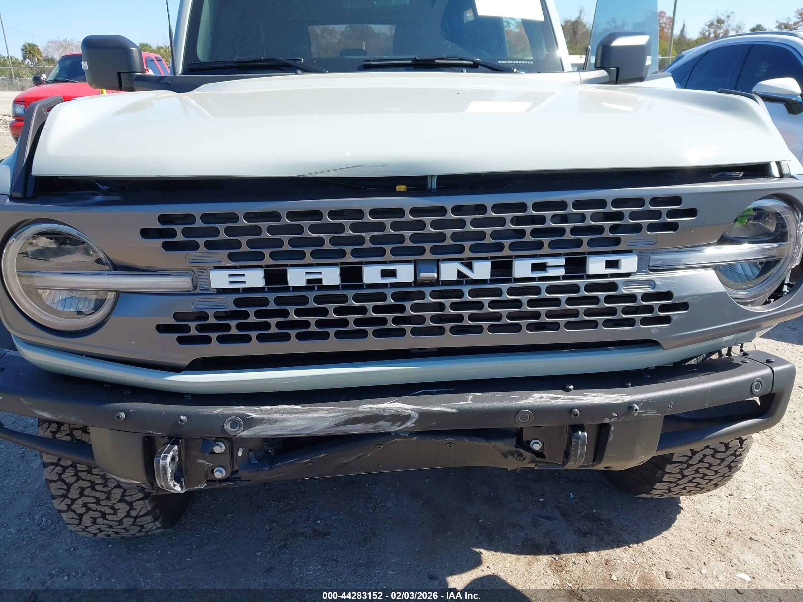 FORD BRONCO image 6