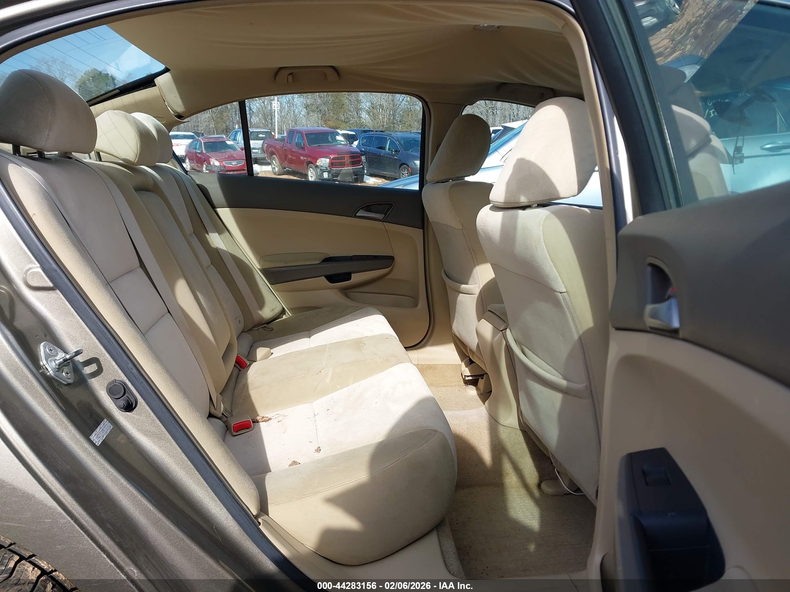 HONDA ACCORD image 8