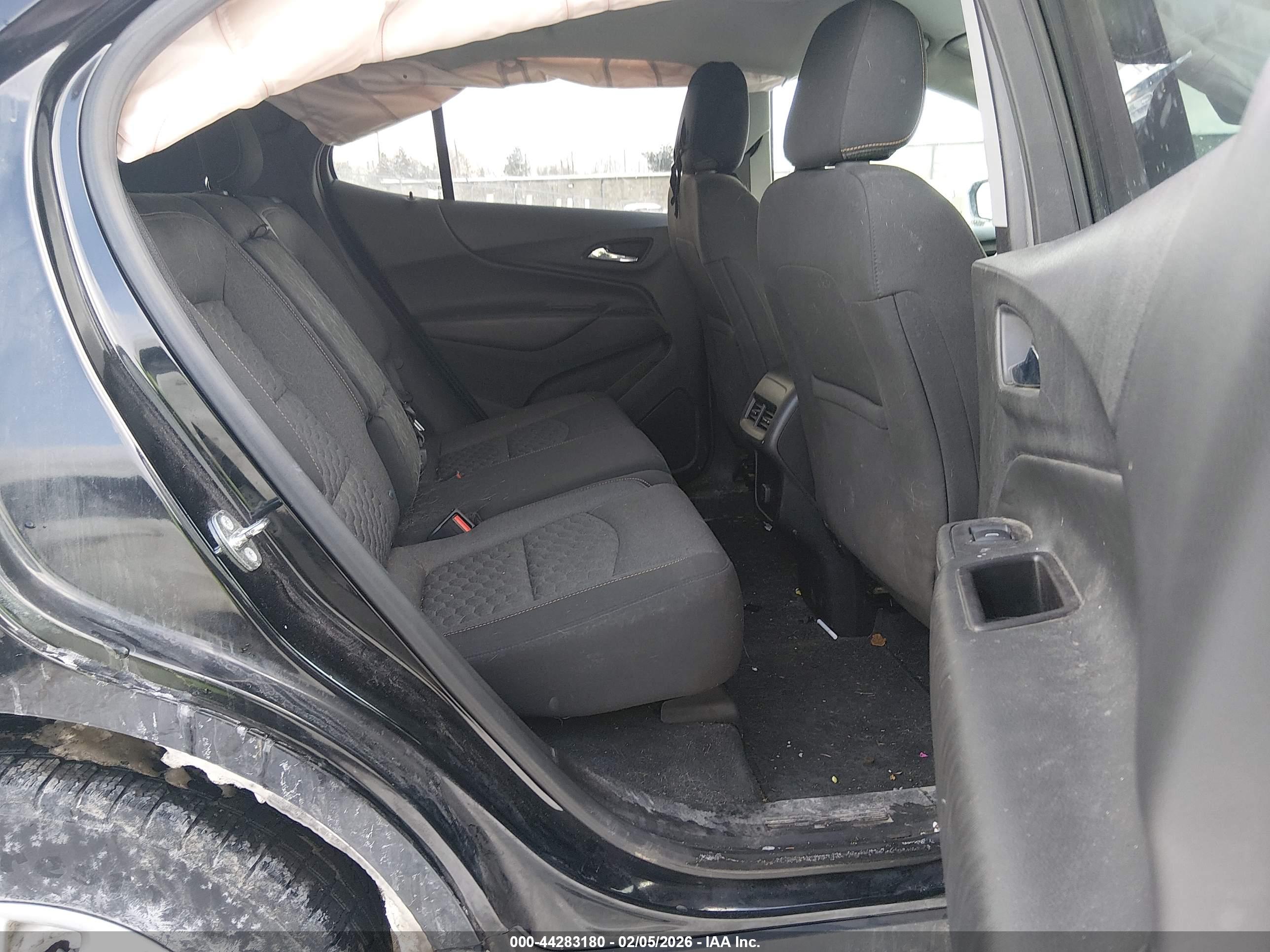 CHEVROLET EQUINOX image 8