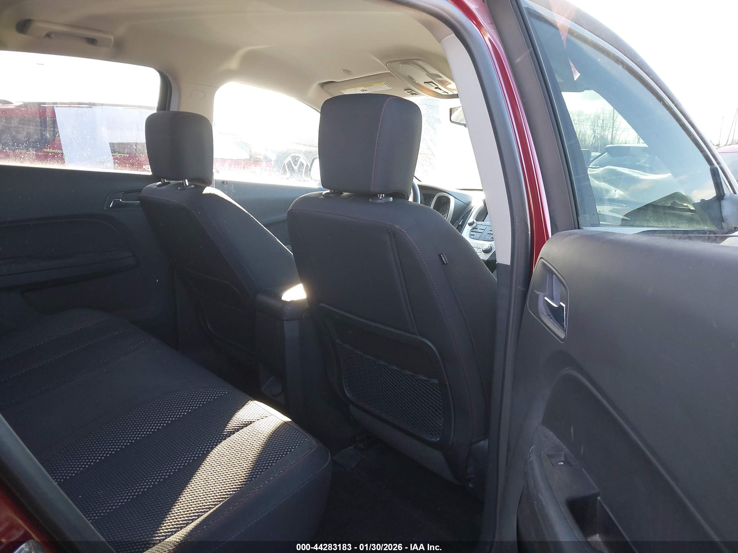 CHEVROLET EQUINOX image 8