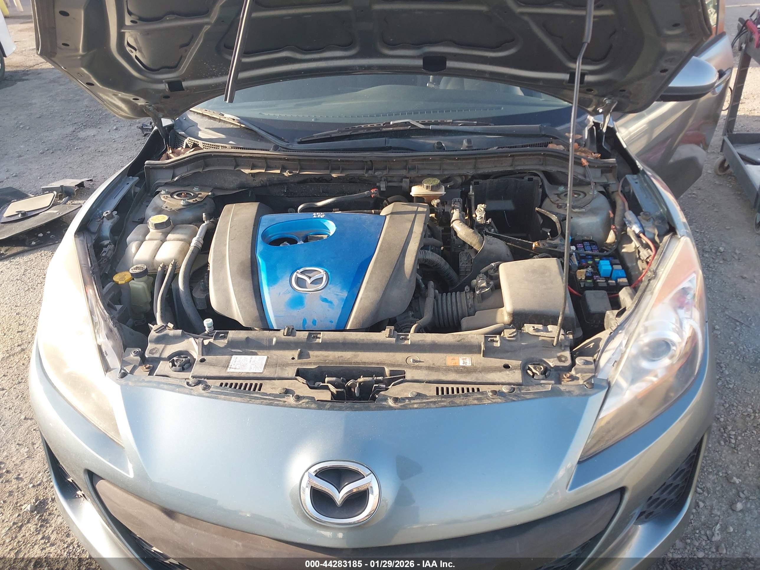 MAZDA MAZDA3 image 10