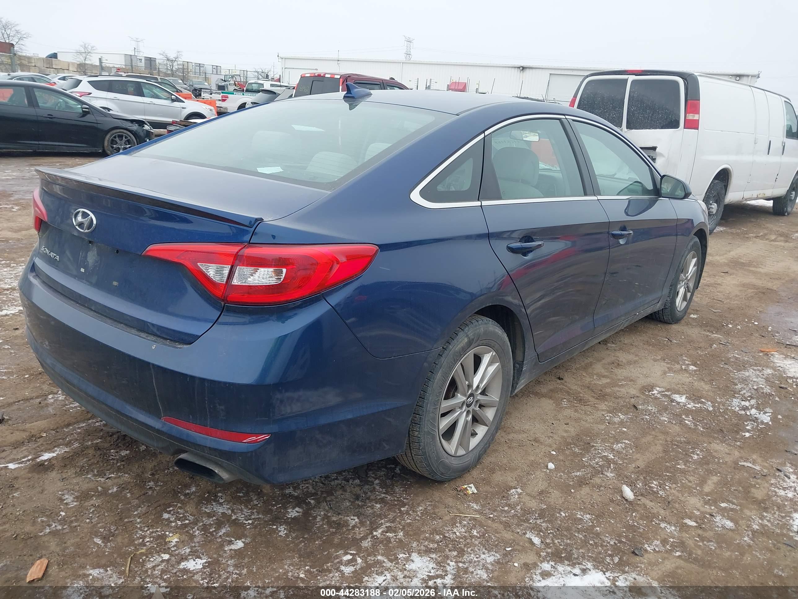 HYUNDAI SONATA image 4