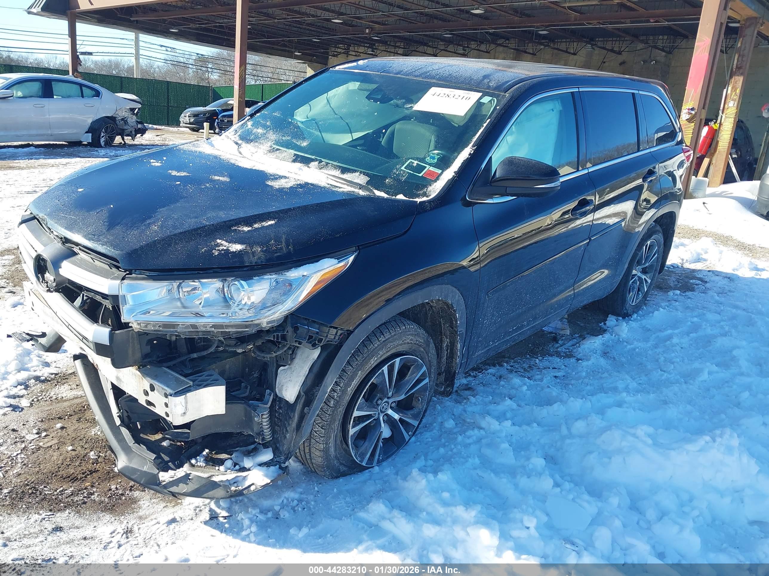 TOYOTA HIGHLANDER image 2
