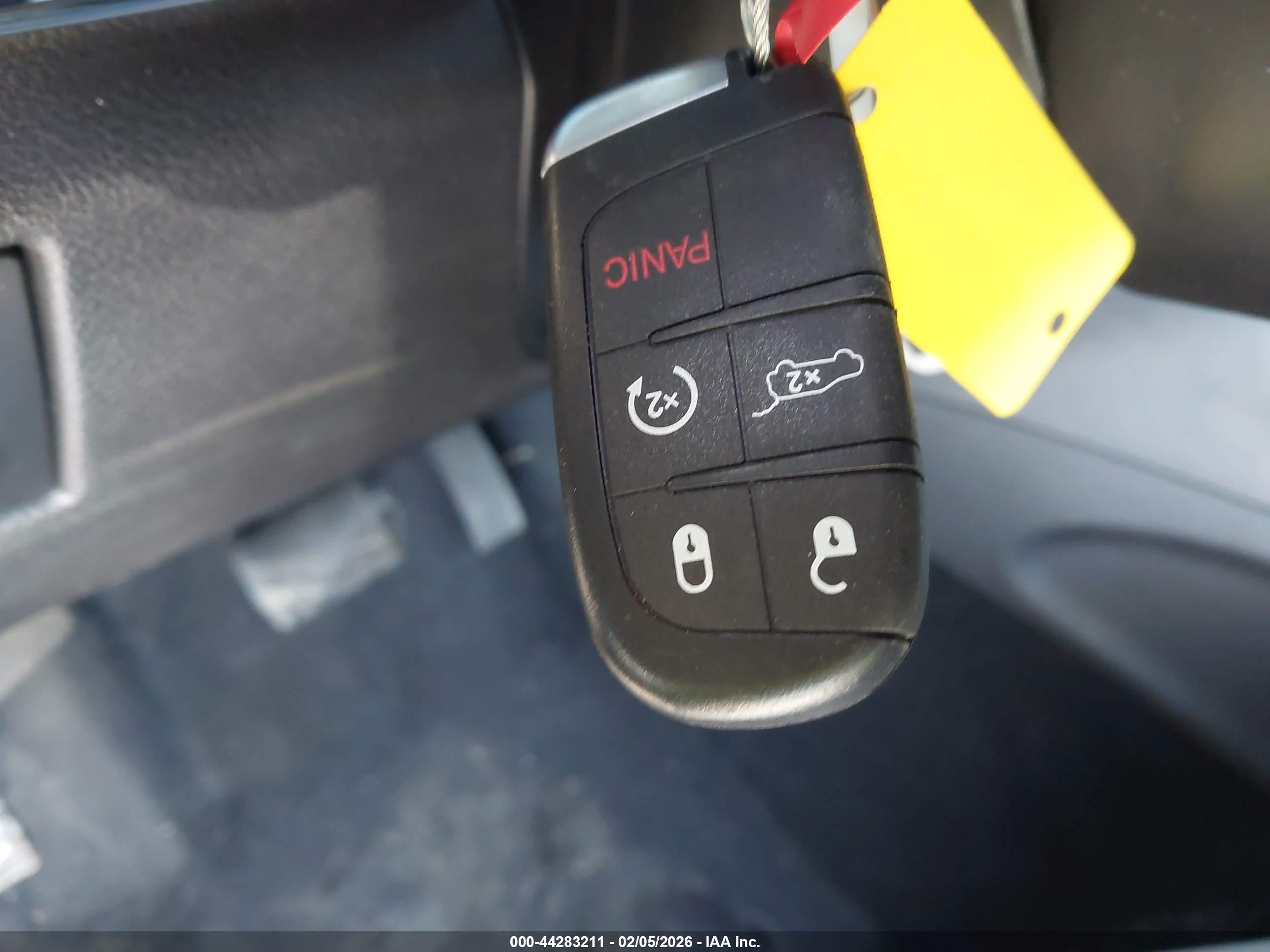 JEEP GRAND image 11