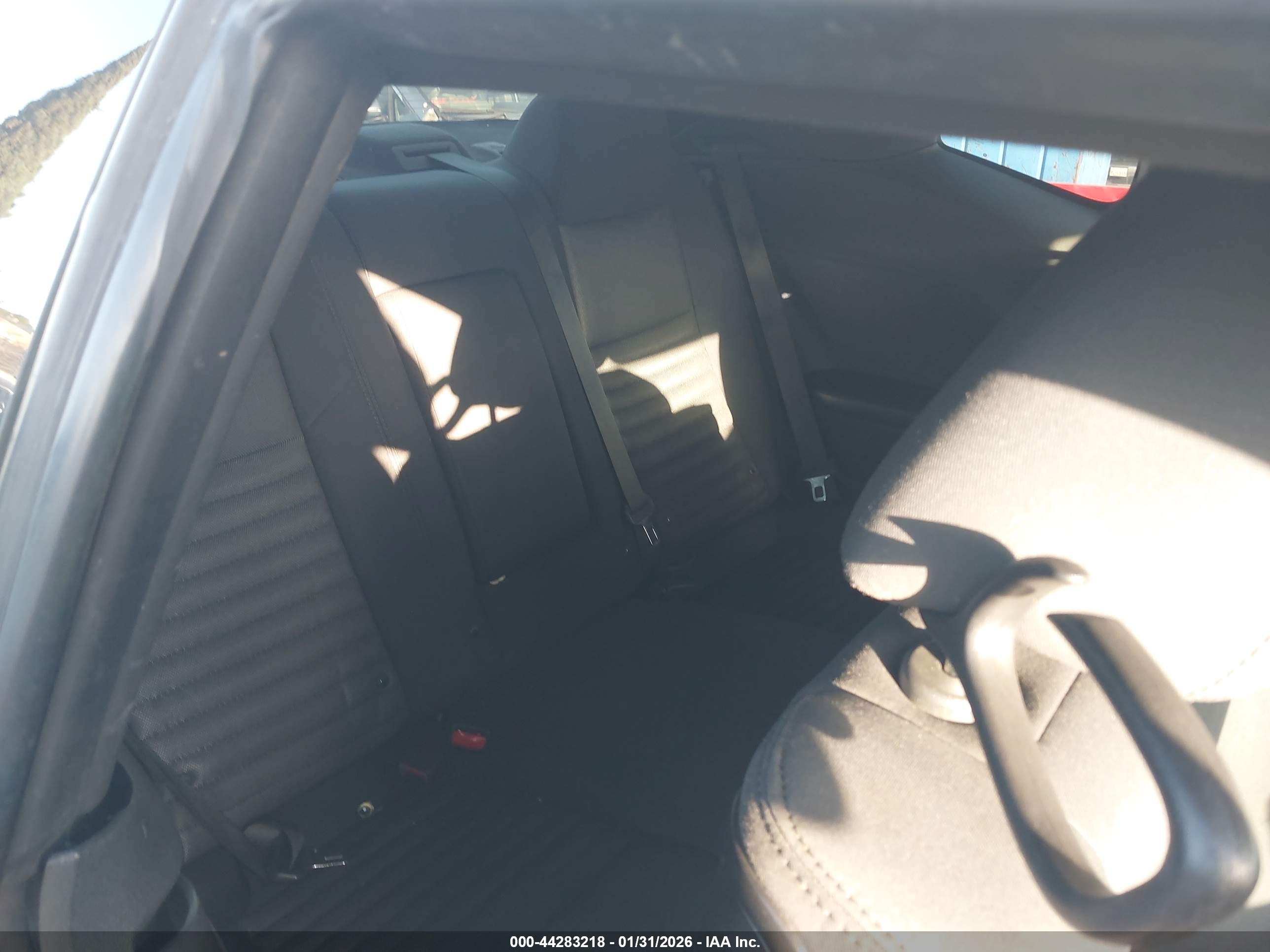 DODGE CHALLENGER image 8