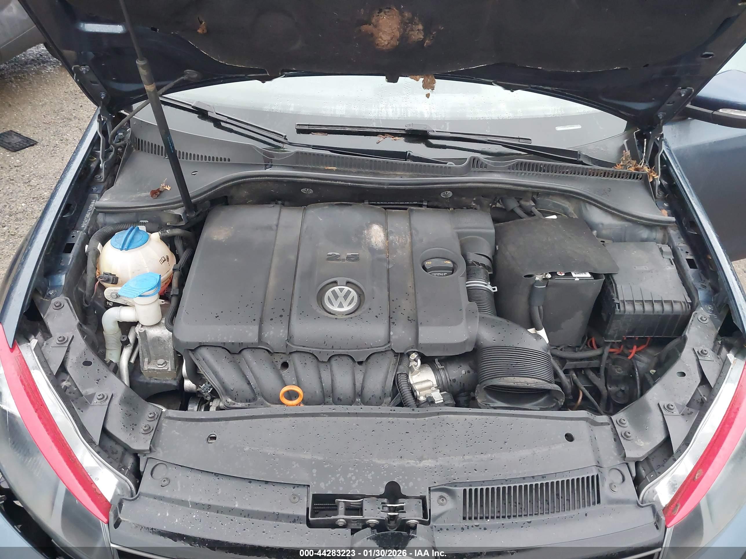 VOLKSWAGEN GOLF image 10