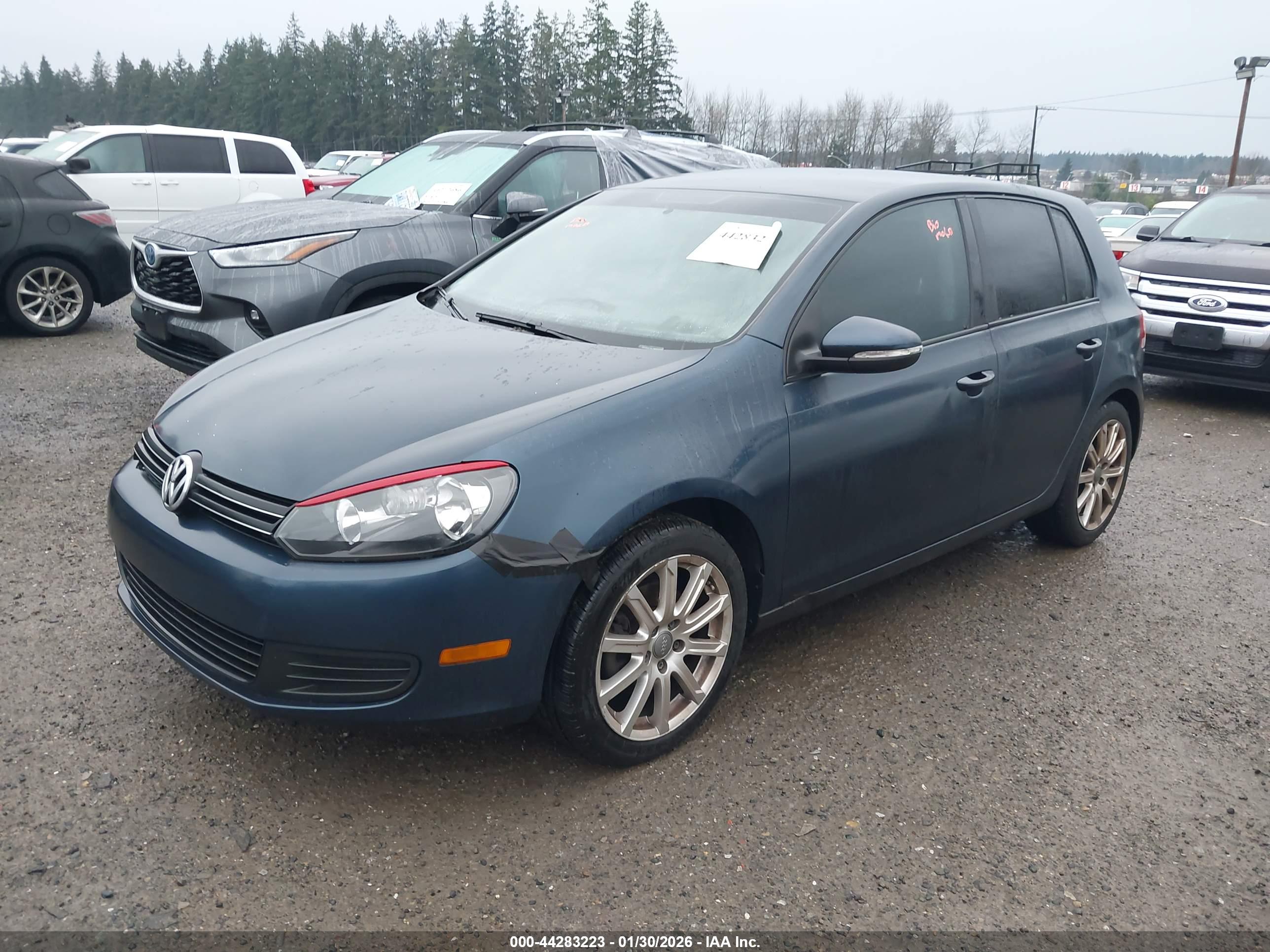 VOLKSWAGEN GOLF image 2