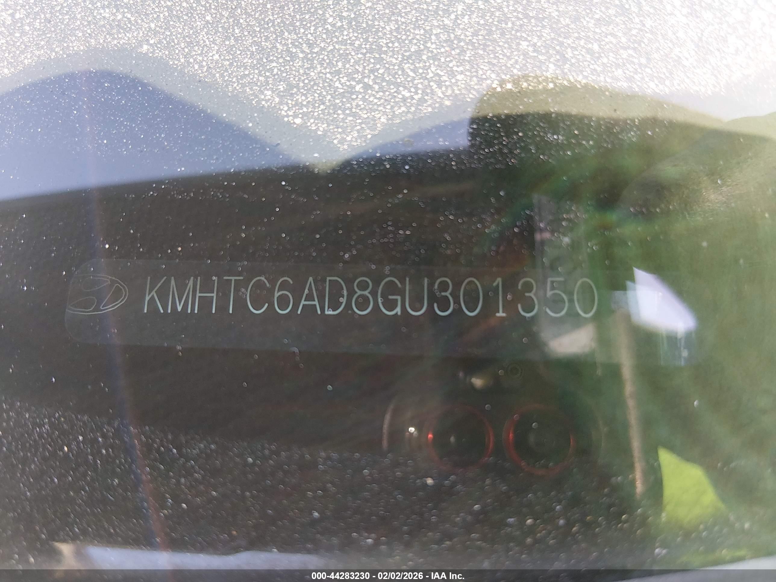 HYUNDAI VELOSTER image 9