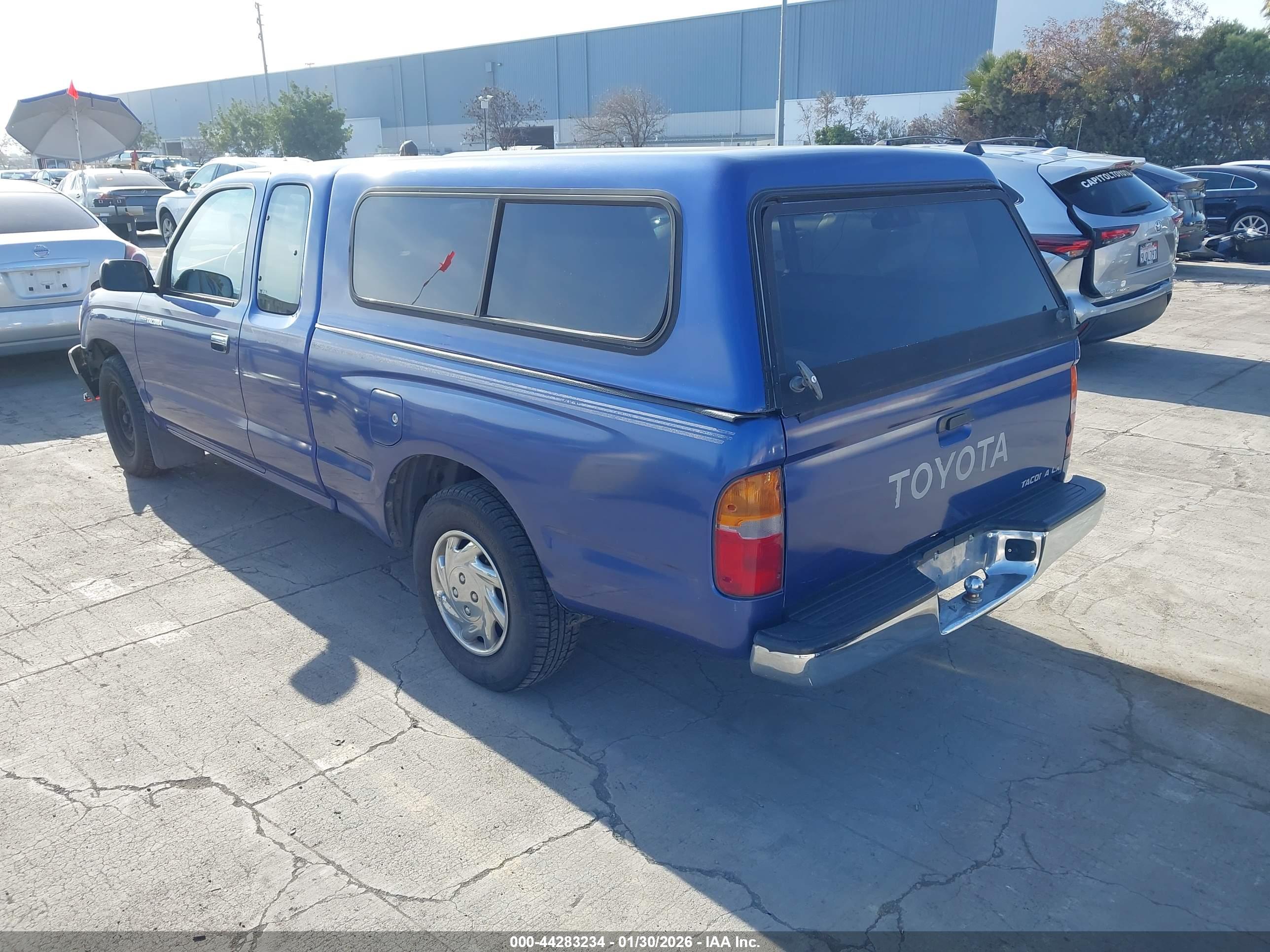 TOYOTA TACOMA image 3