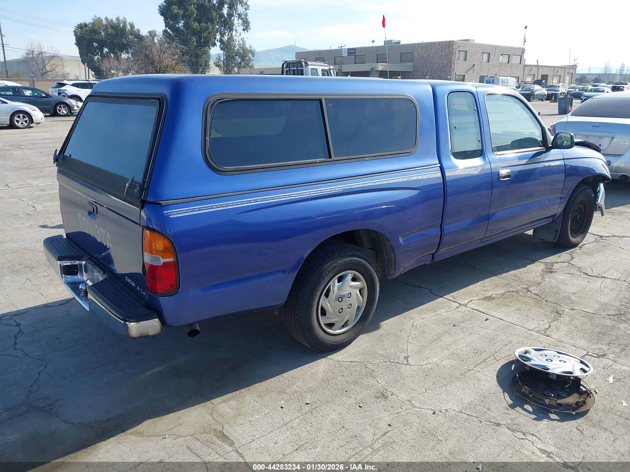 TOYOTA TACOMA image 4