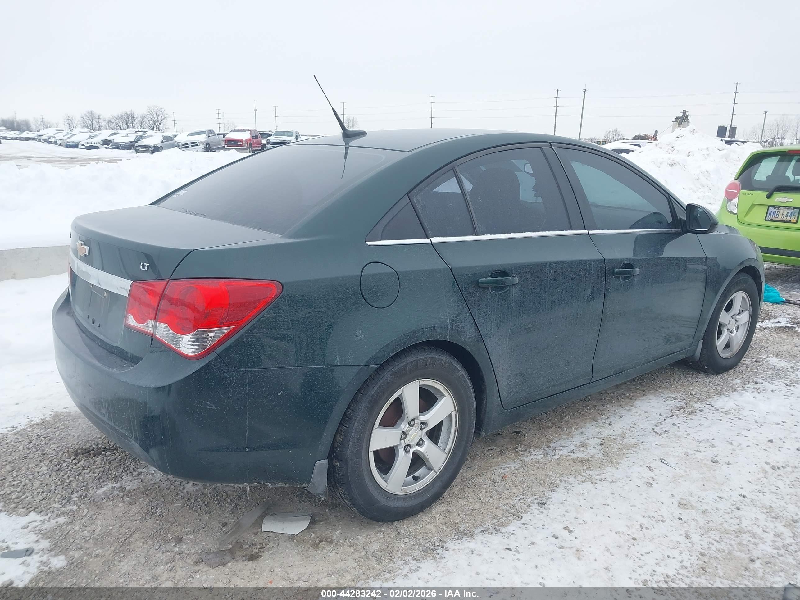 CHEVROLET CRUZE image 4