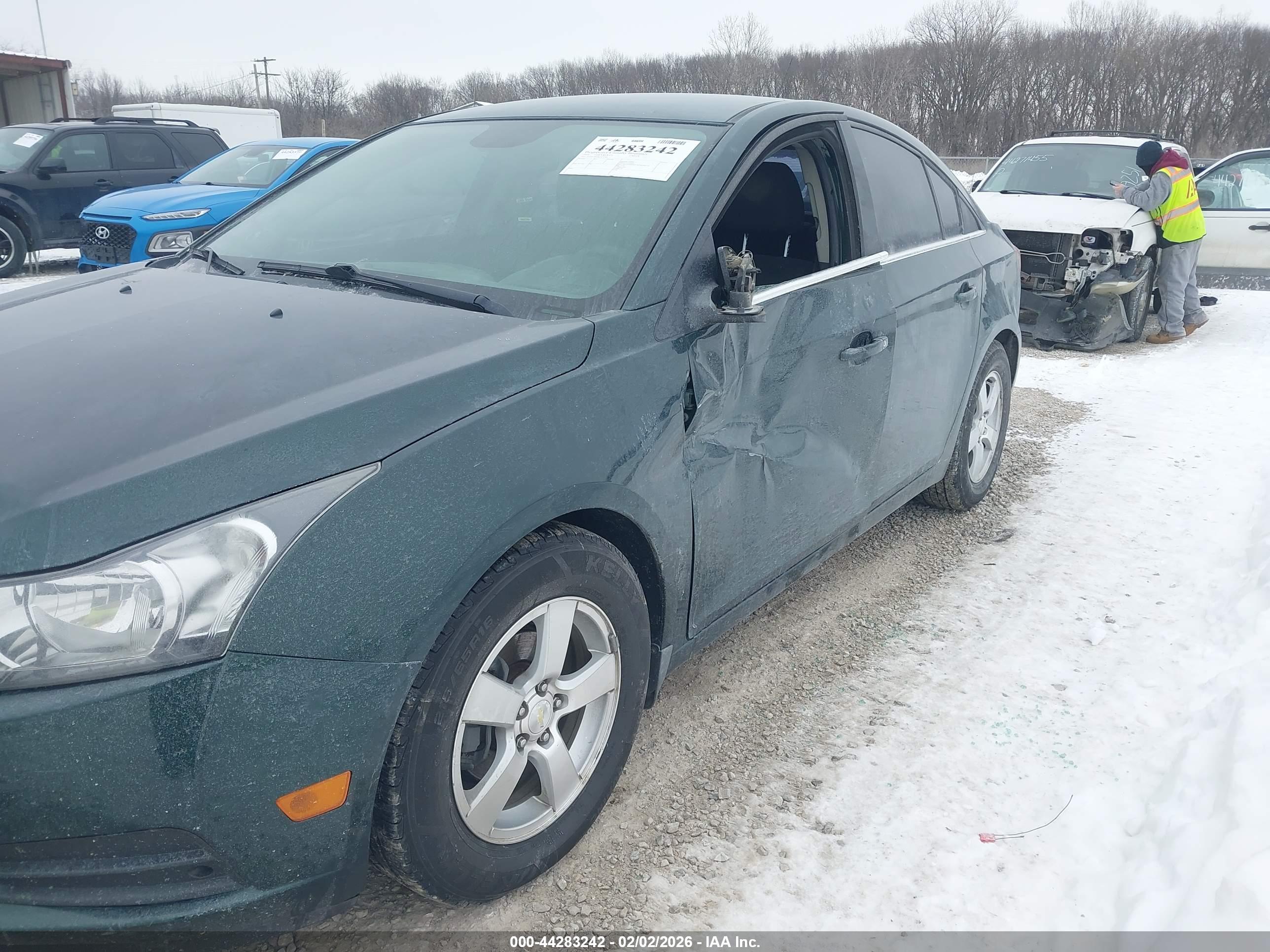 CHEVROLET CRUZE image 6