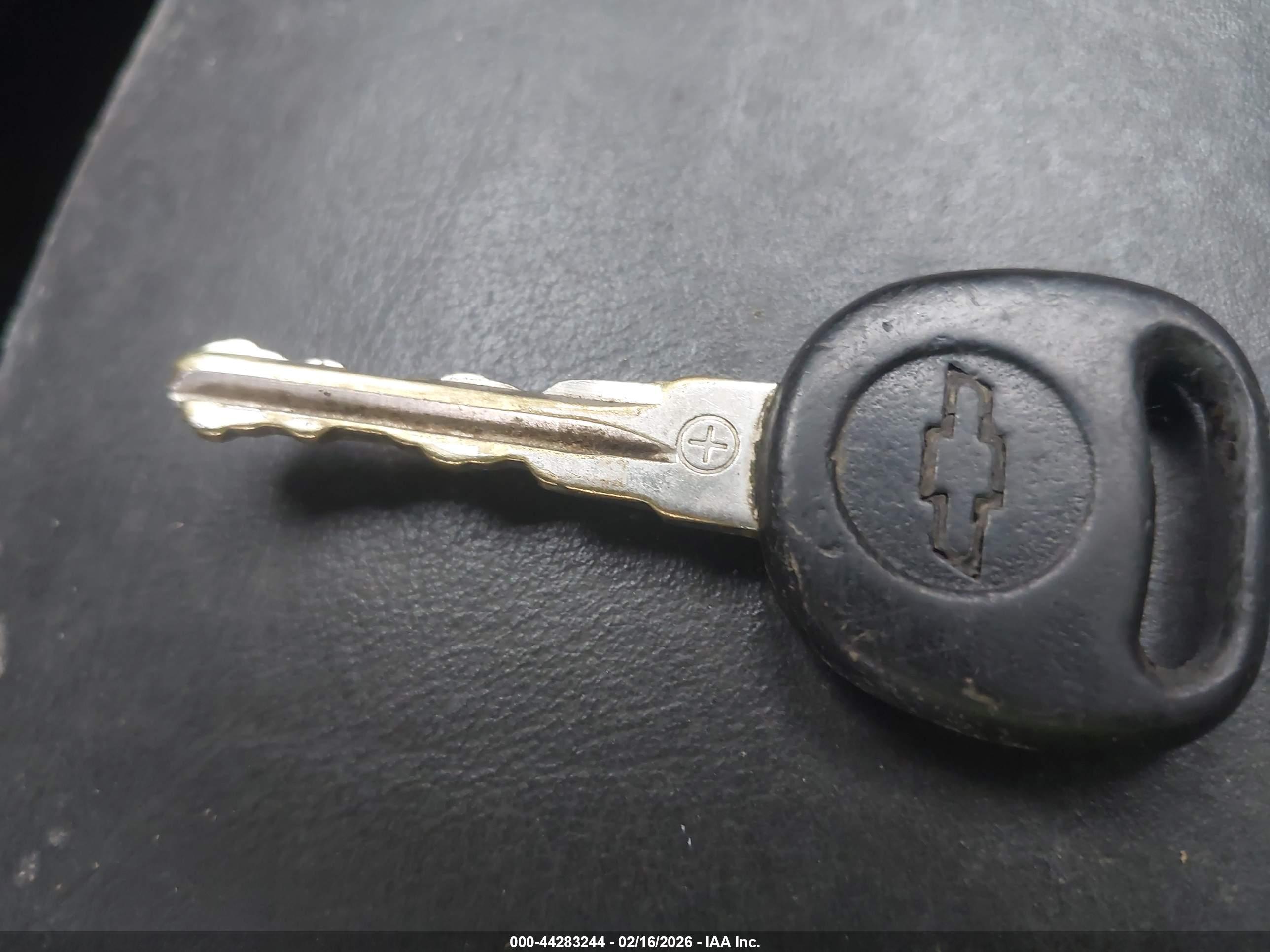 CHEVROLET HHR image 11