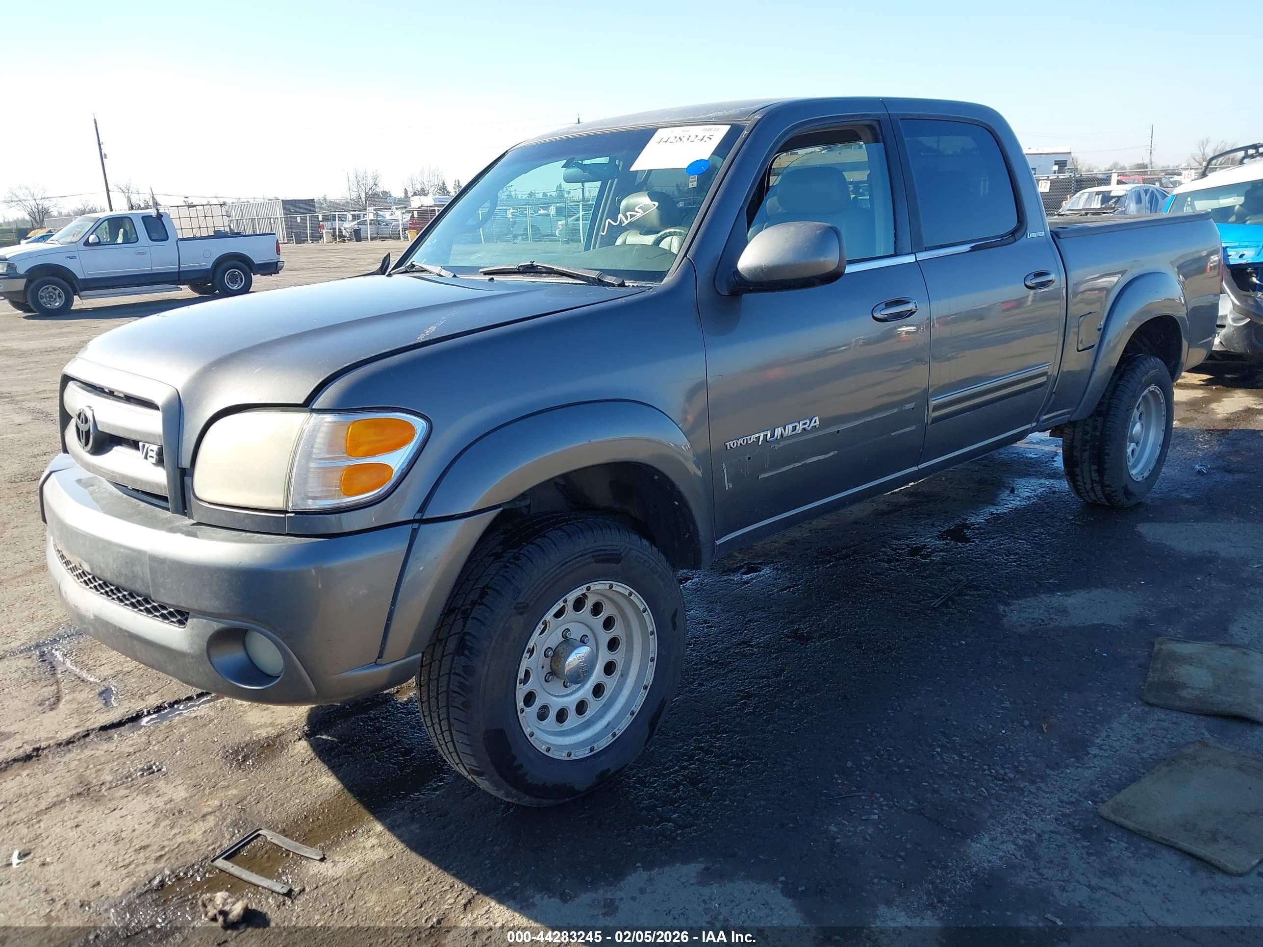 TOYOTA TUNDRA image 2