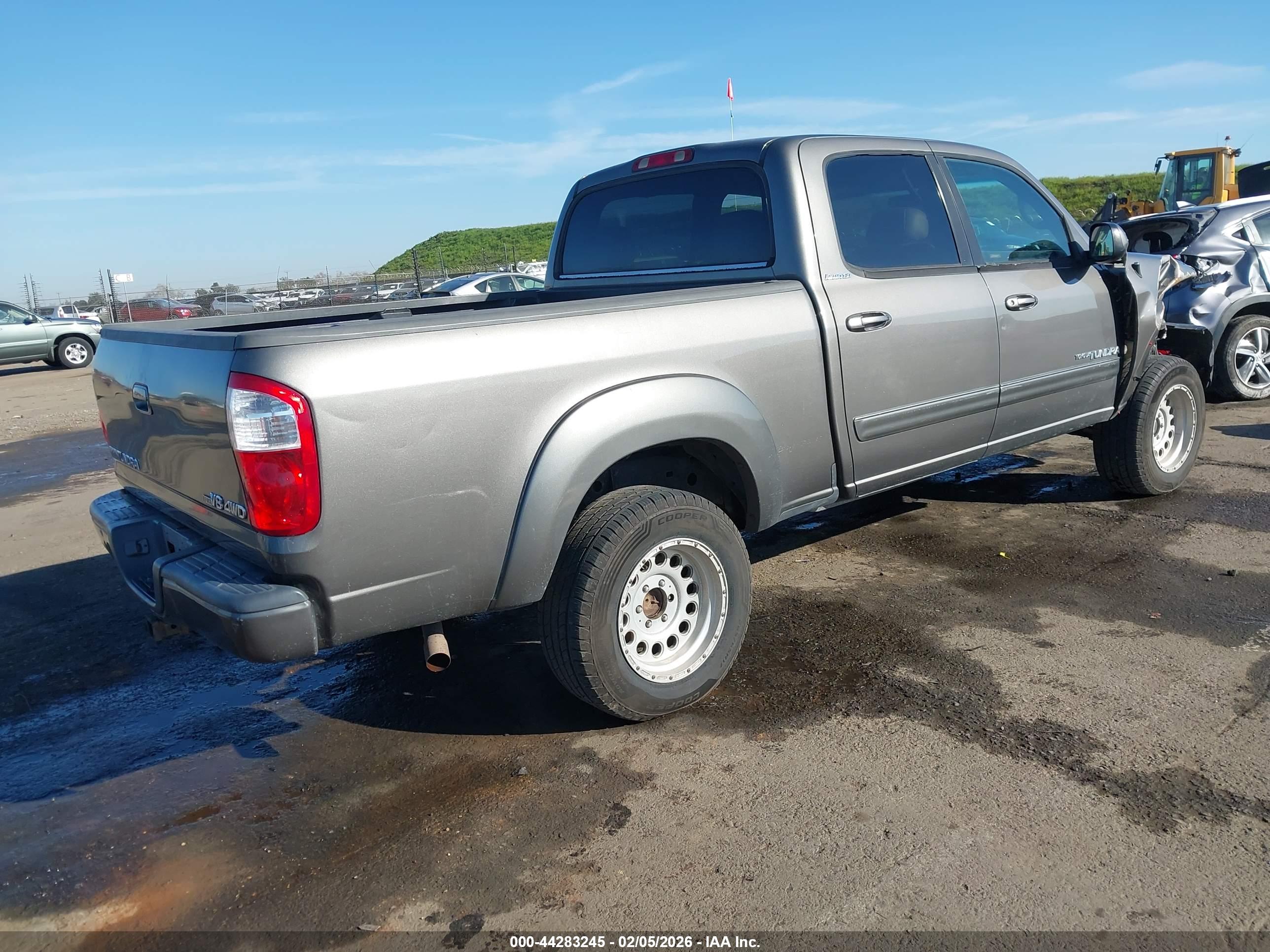 TOYOTA TUNDRA image 4