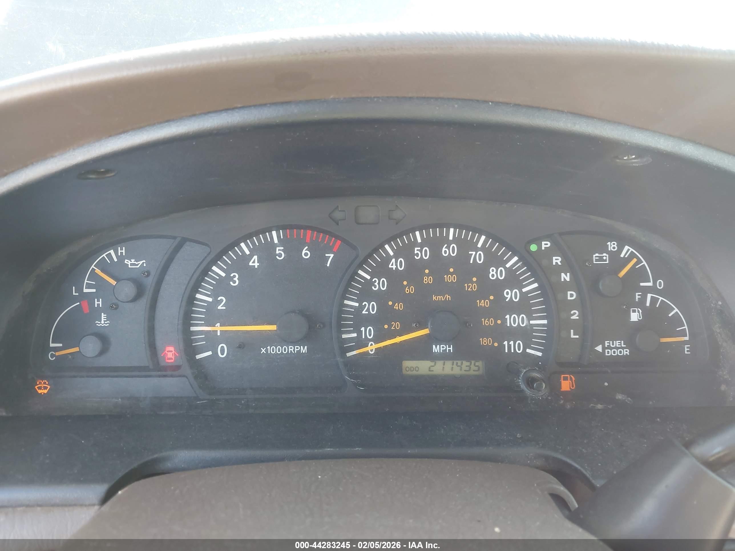 TOYOTA TUNDRA image 7