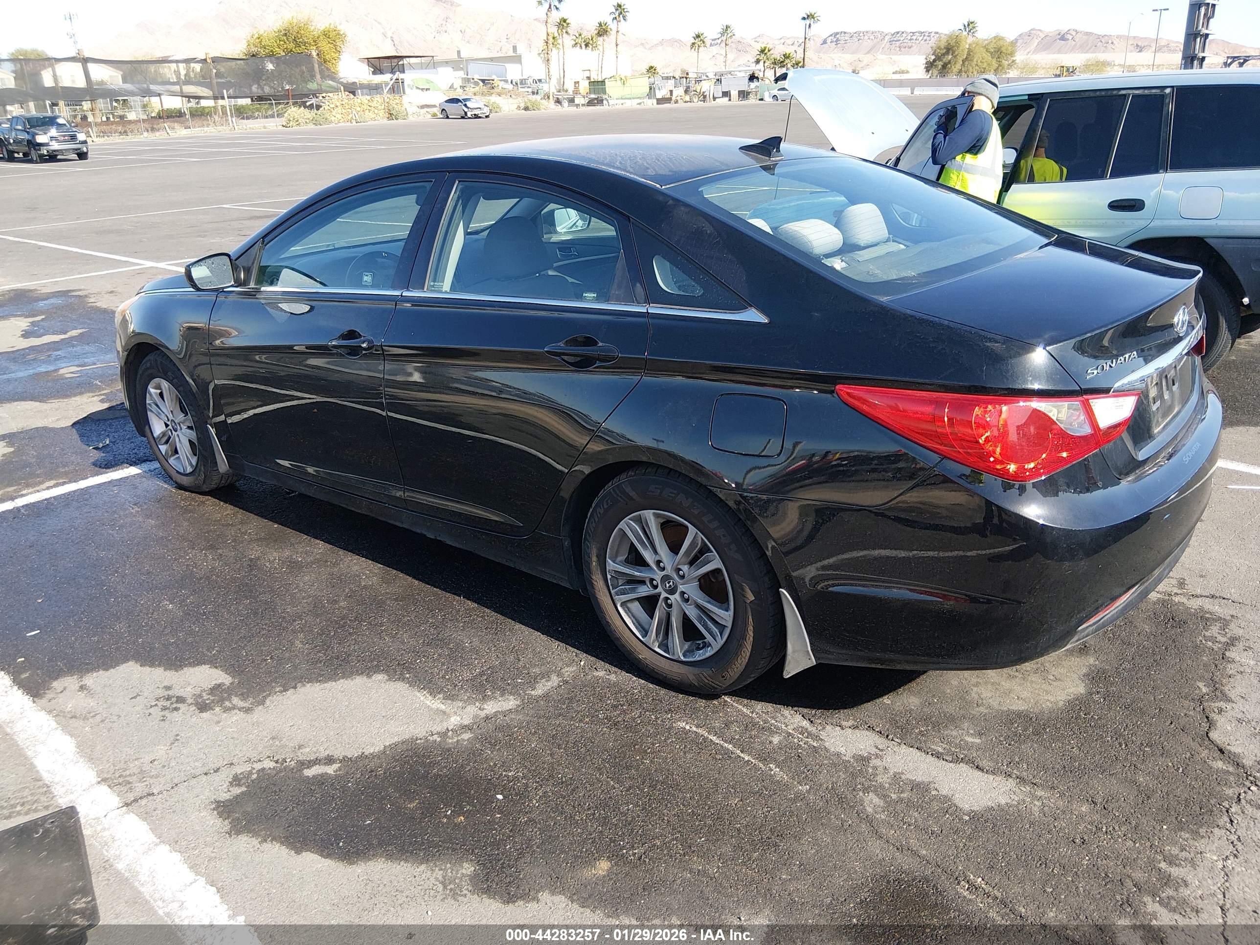 HYUNDAI SONATA image 3