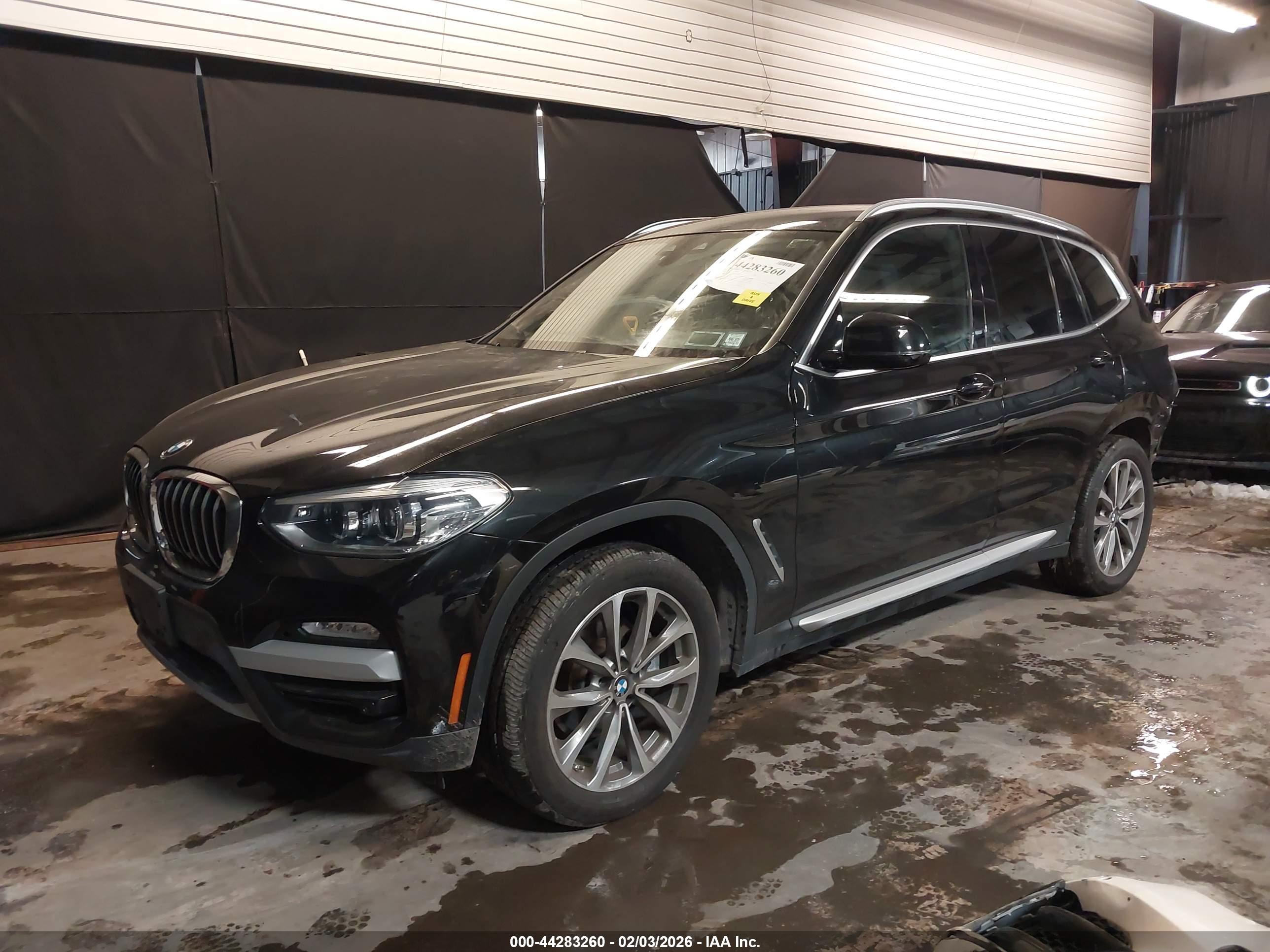 BMW X3 image 2
