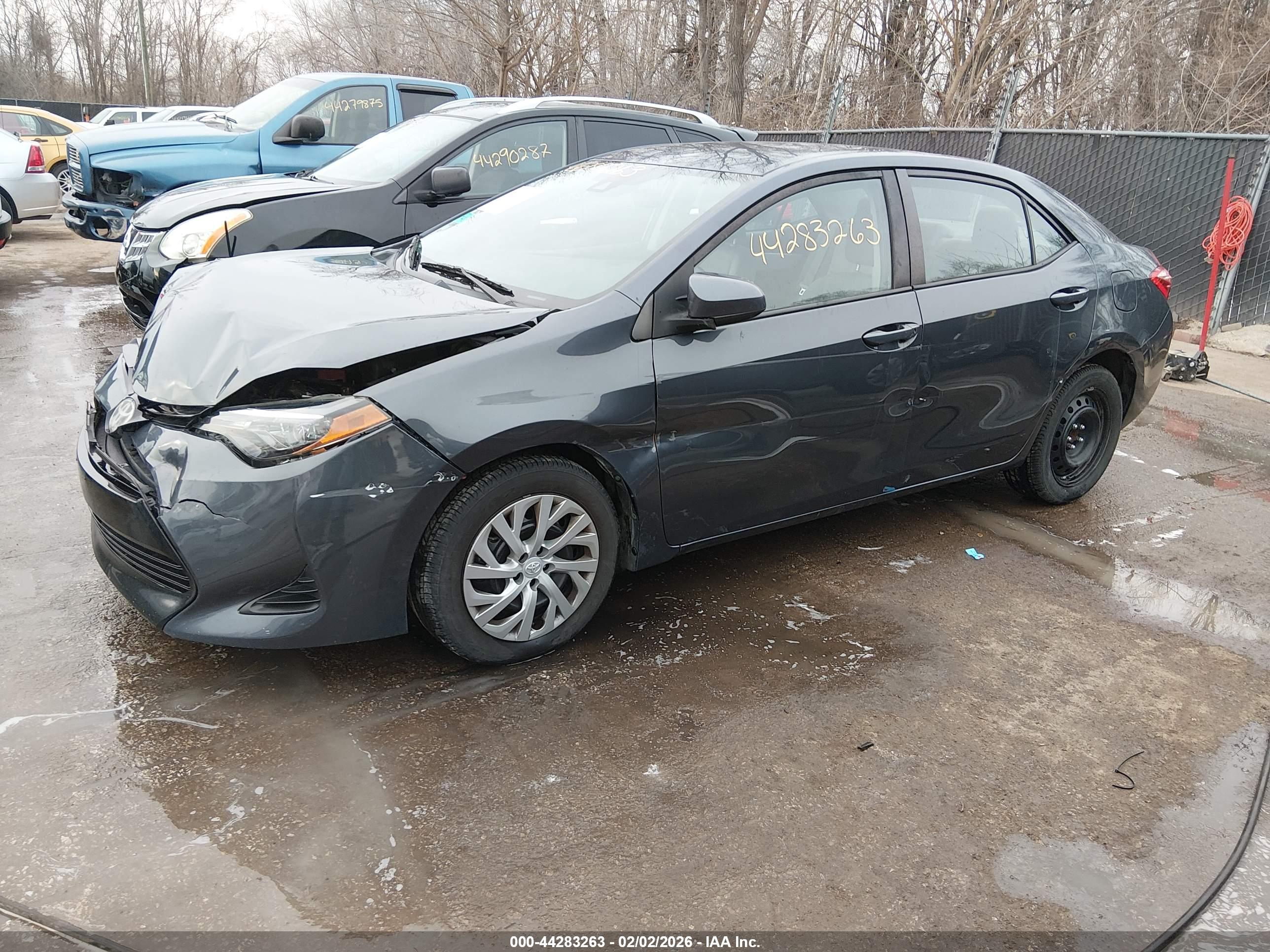 TOYOTA COROLLA image 2