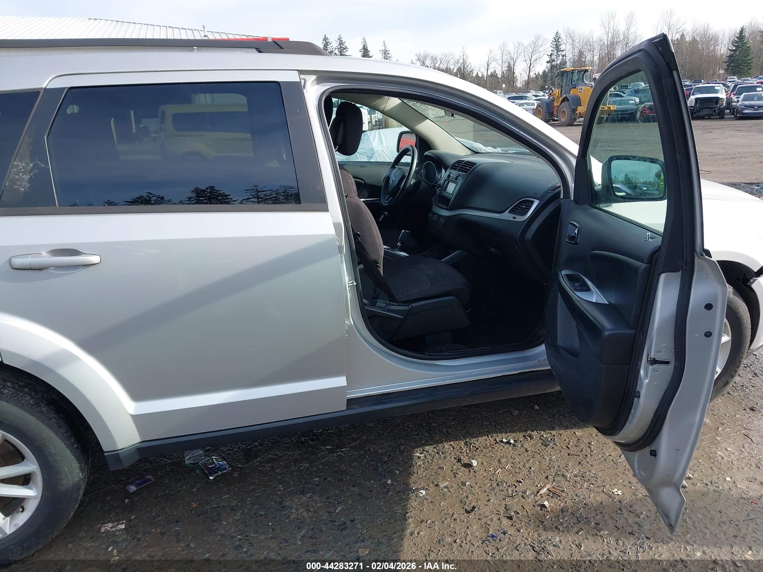 DODGE JOURNEY image 5