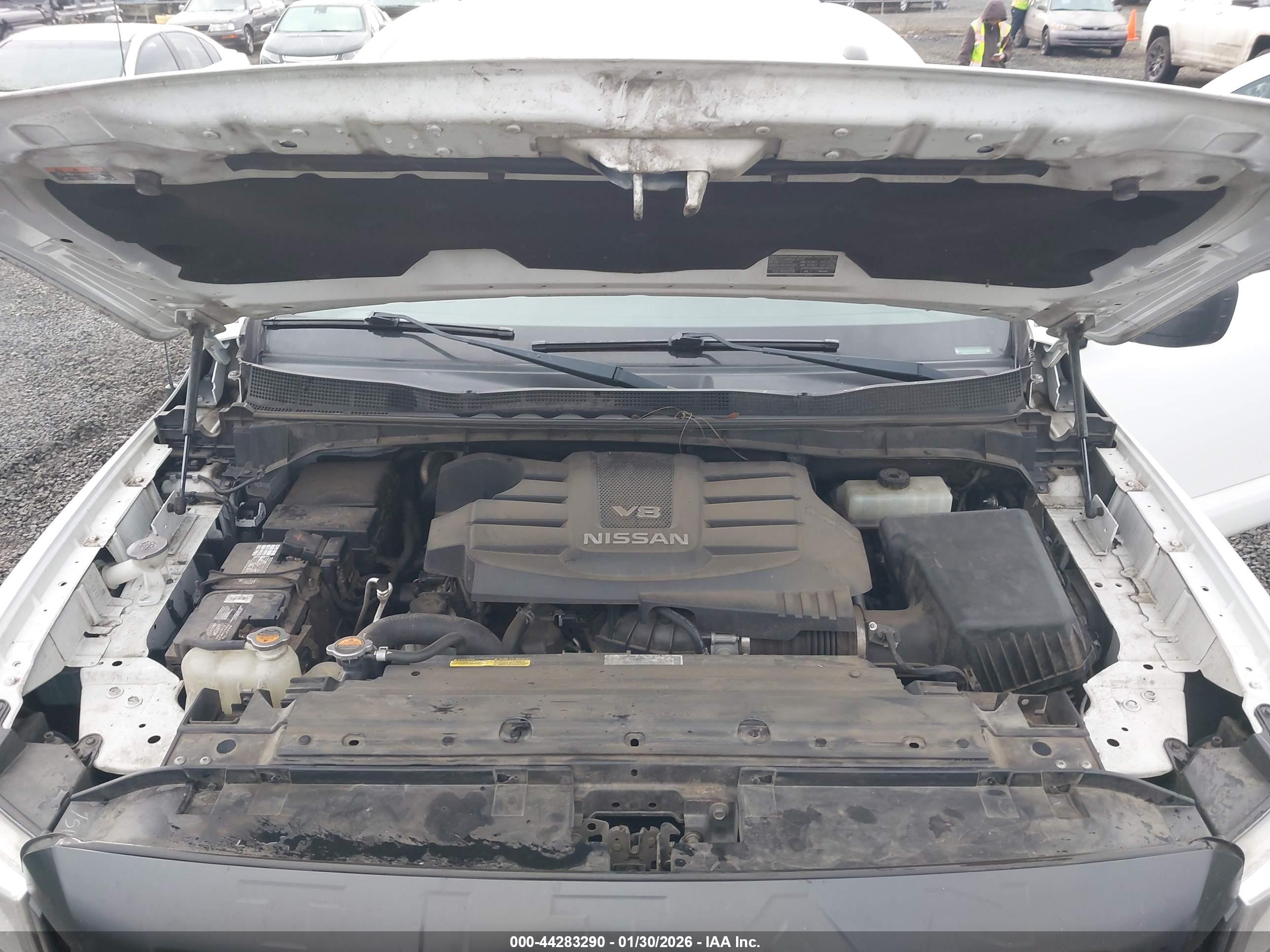 NISSAN TITAN image 10