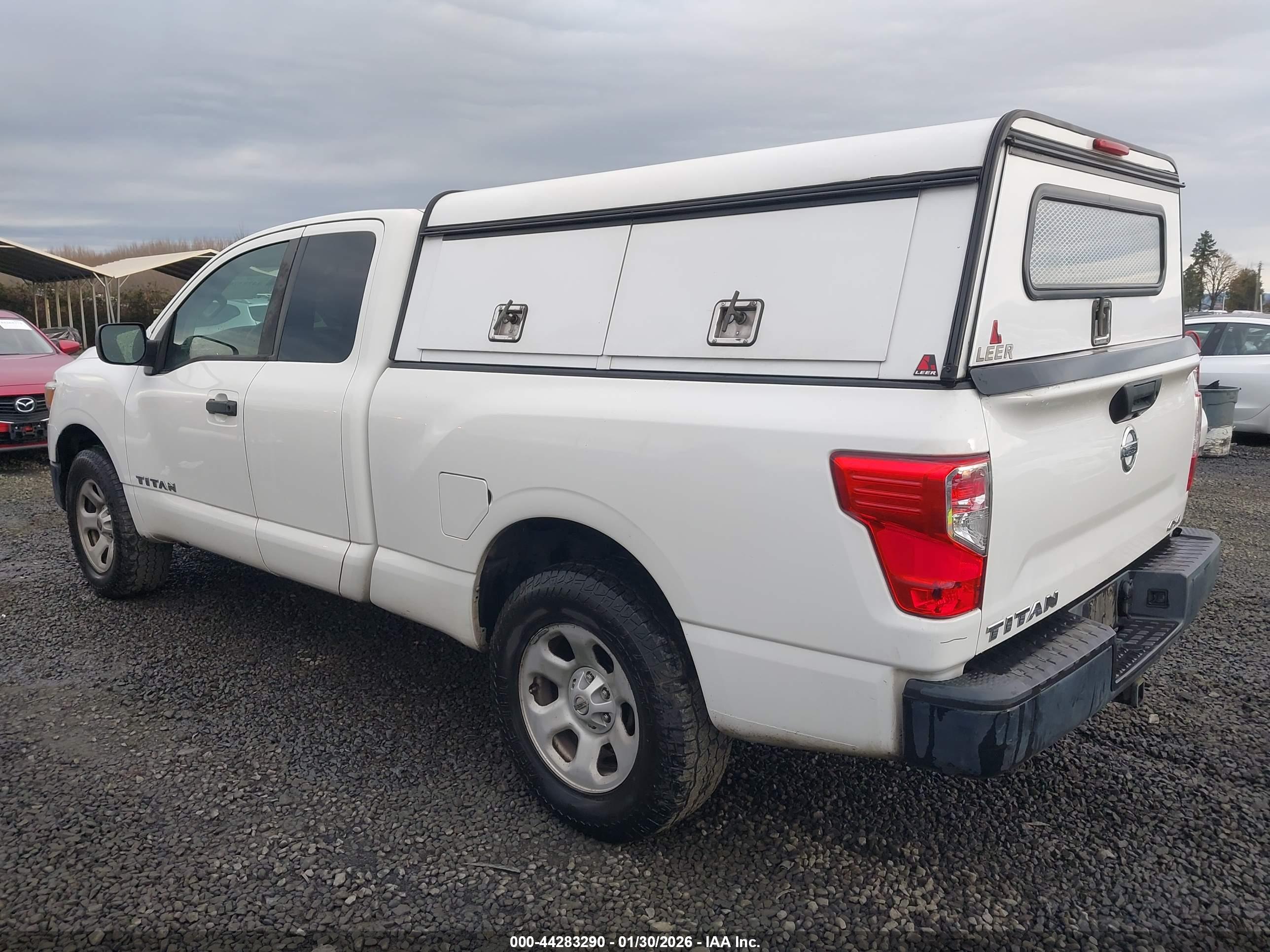 NISSAN TITAN image 3