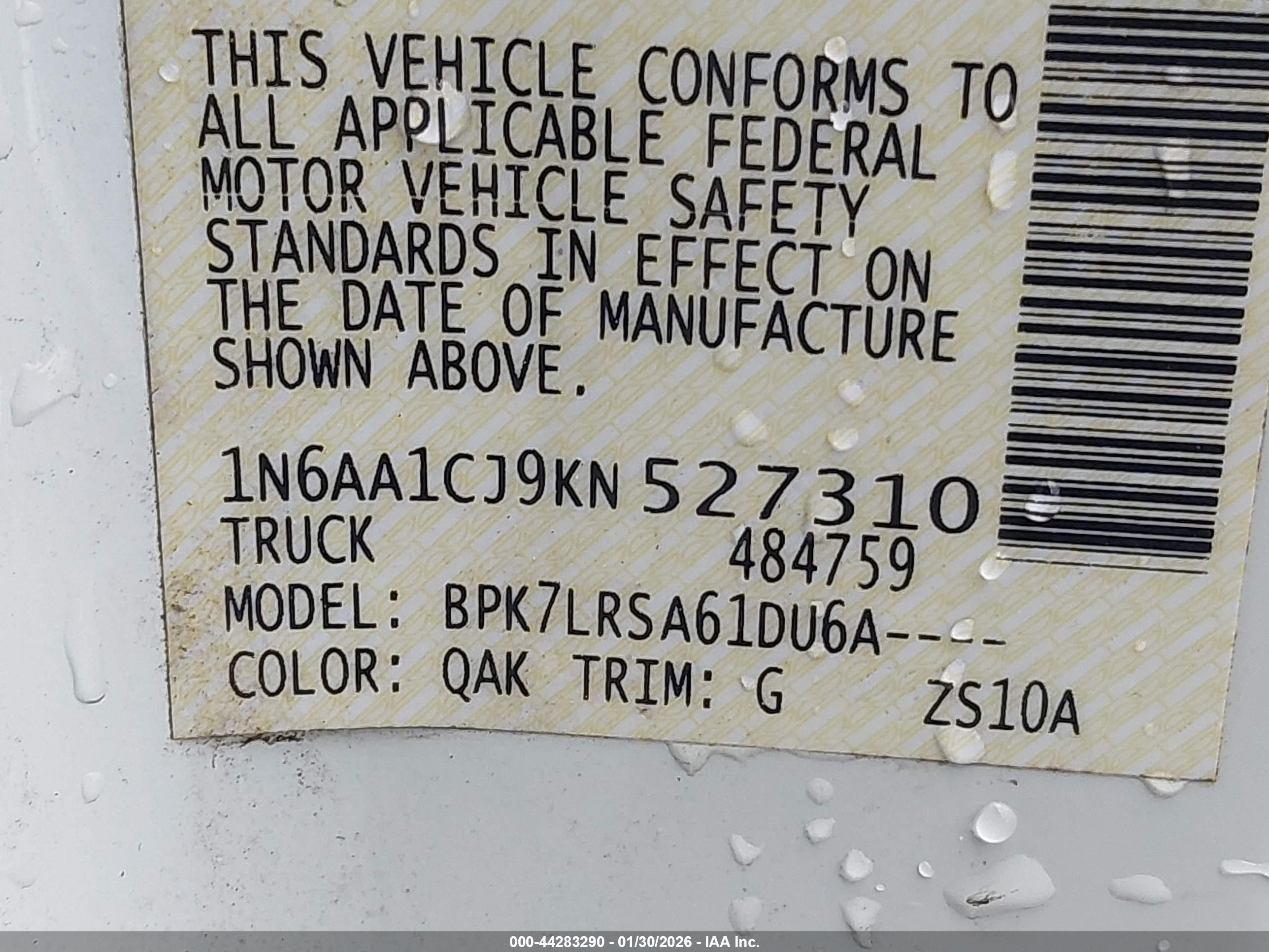 NISSAN TITAN image 9