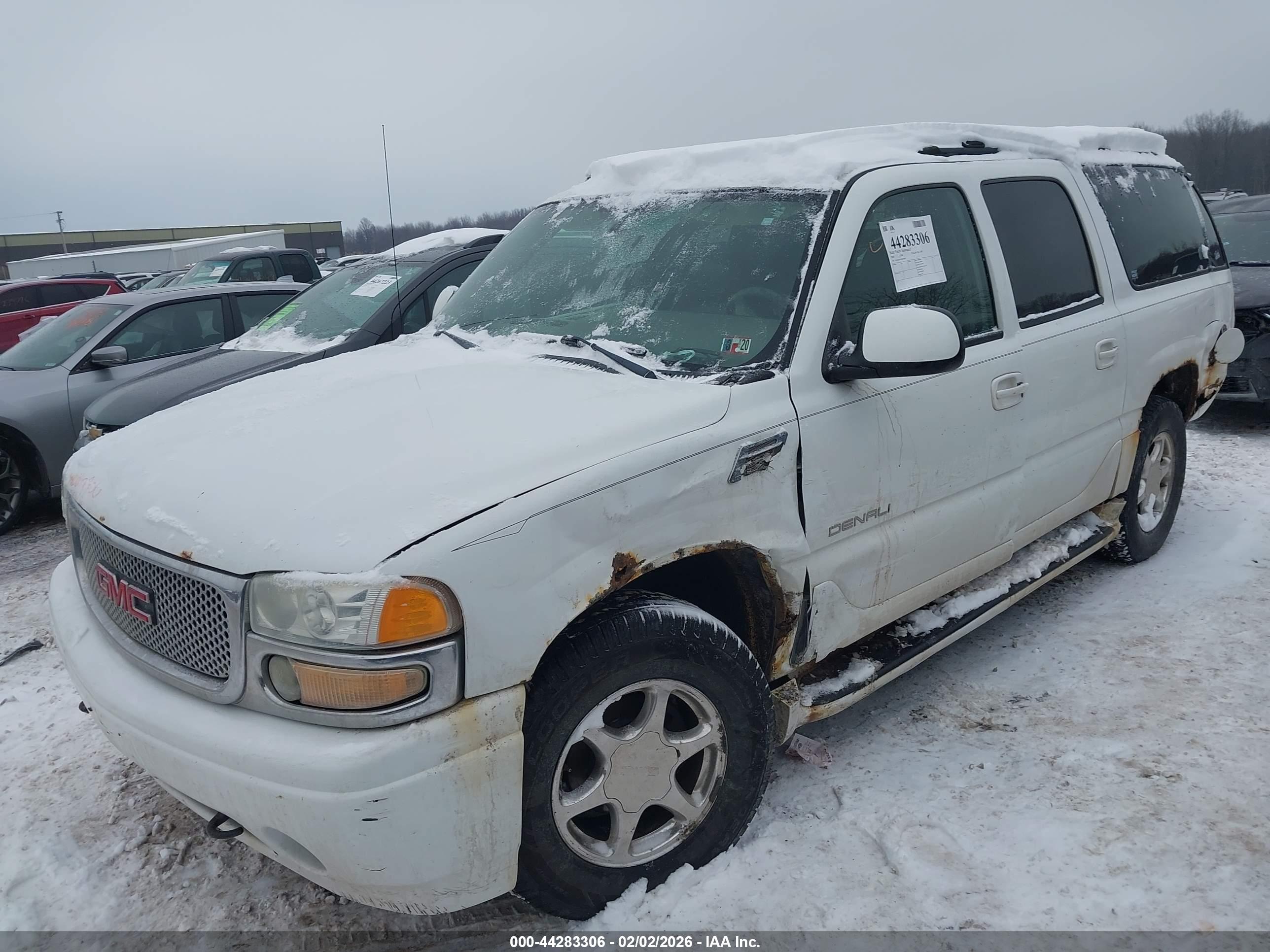 GMC YUKON image 2