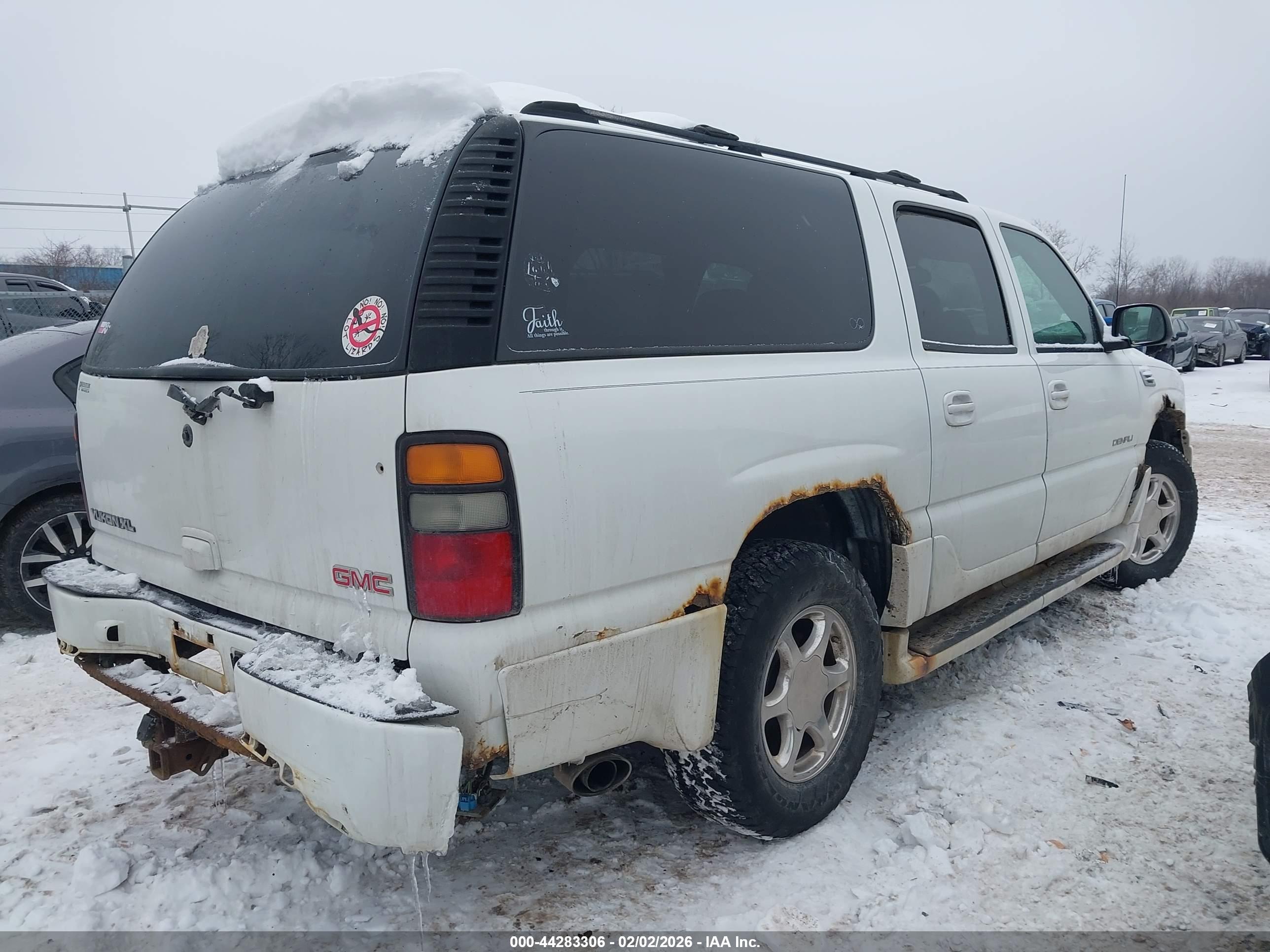 GMC YUKON image 4