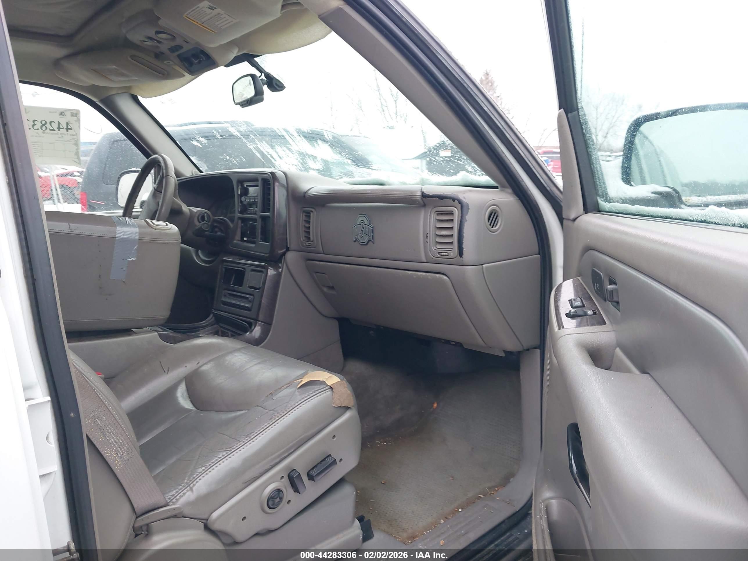 GMC YUKON image 5